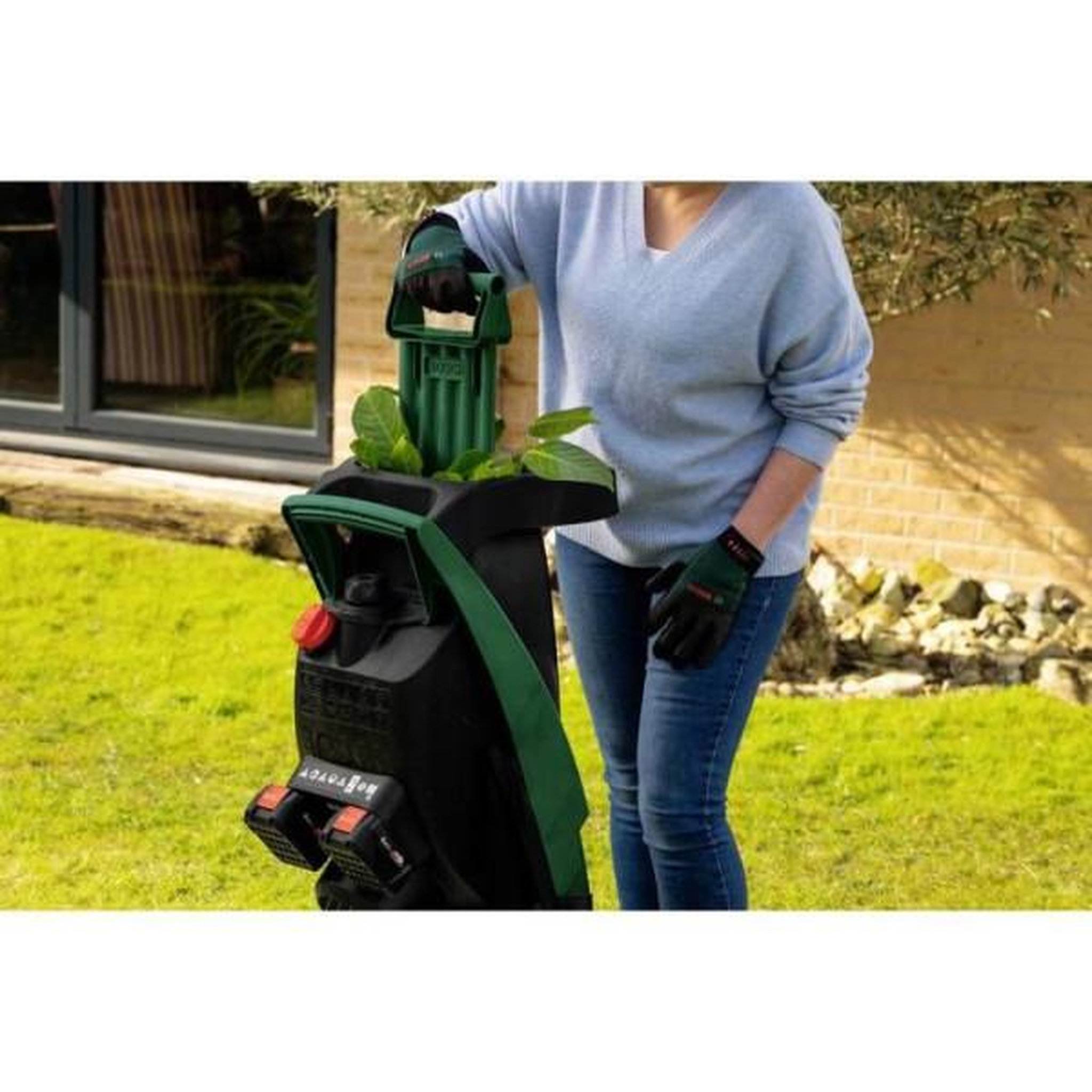 Voir la diapositive 3 : BOSCH Bosch Home and Garden UniversalShredder solo sans fil Broyeur sans fil