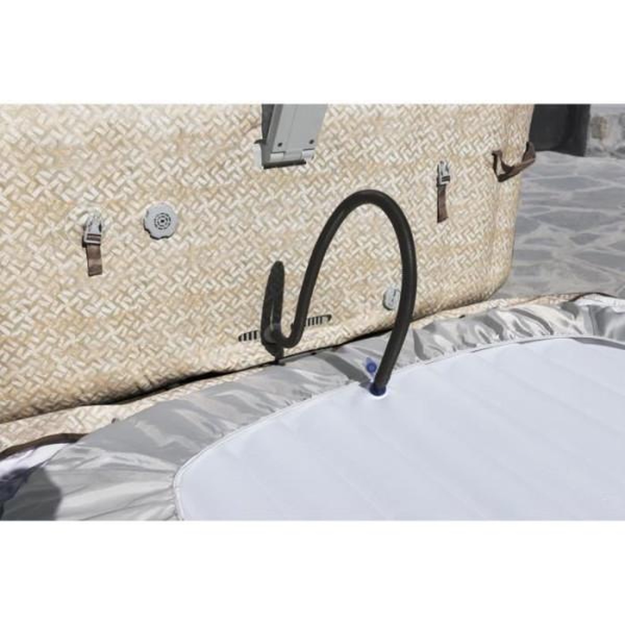 Voir la diapositive 6 : BESTWAY Spa gonflable BESTWAY - Lay-Z-Spa Rome - 180 airjets - 201 x 201 x 71 cm - 5 a 7 places - Carré (couverture, cartouche, diffuse