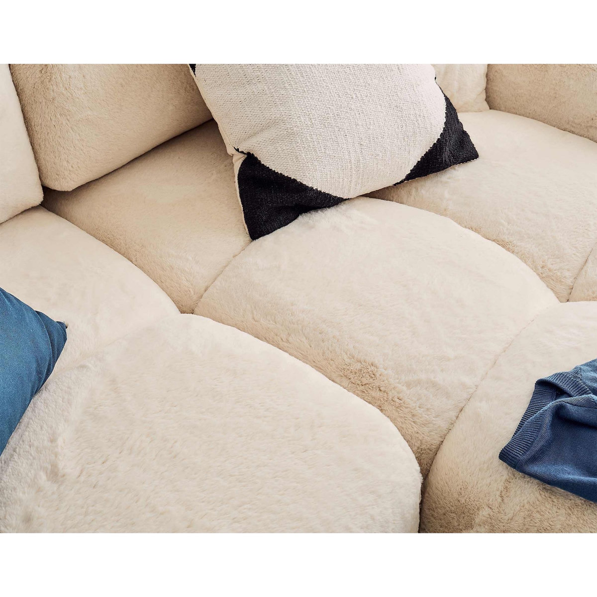 LISA DESIGN Crocus - canapé d'angle réversible - 4 places - convertible avec coffre - en fausse fourrure