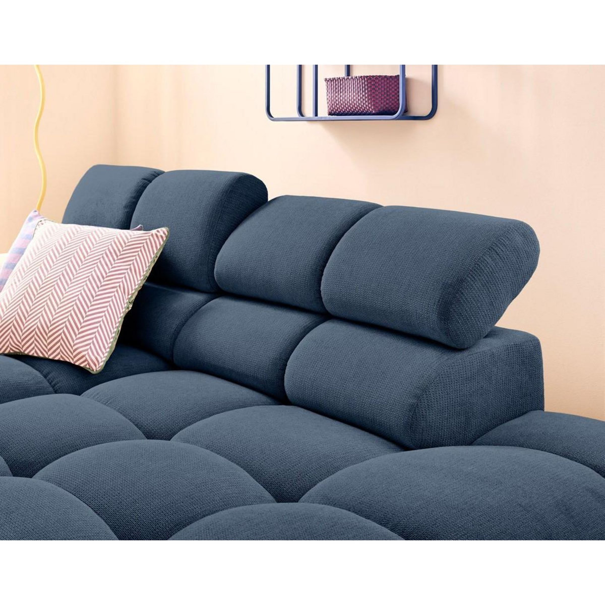 LISA DESIGN Matera - canapé d'angle droit 3 places avec têtières réglables en tissu texturé