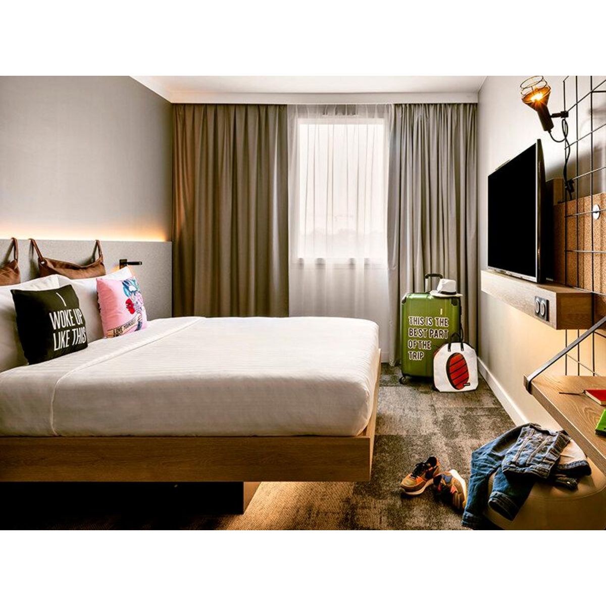 Smartbox 2 jours avec dîner et cours de mixologie à Amiens - Coffret Cadeau Séjour