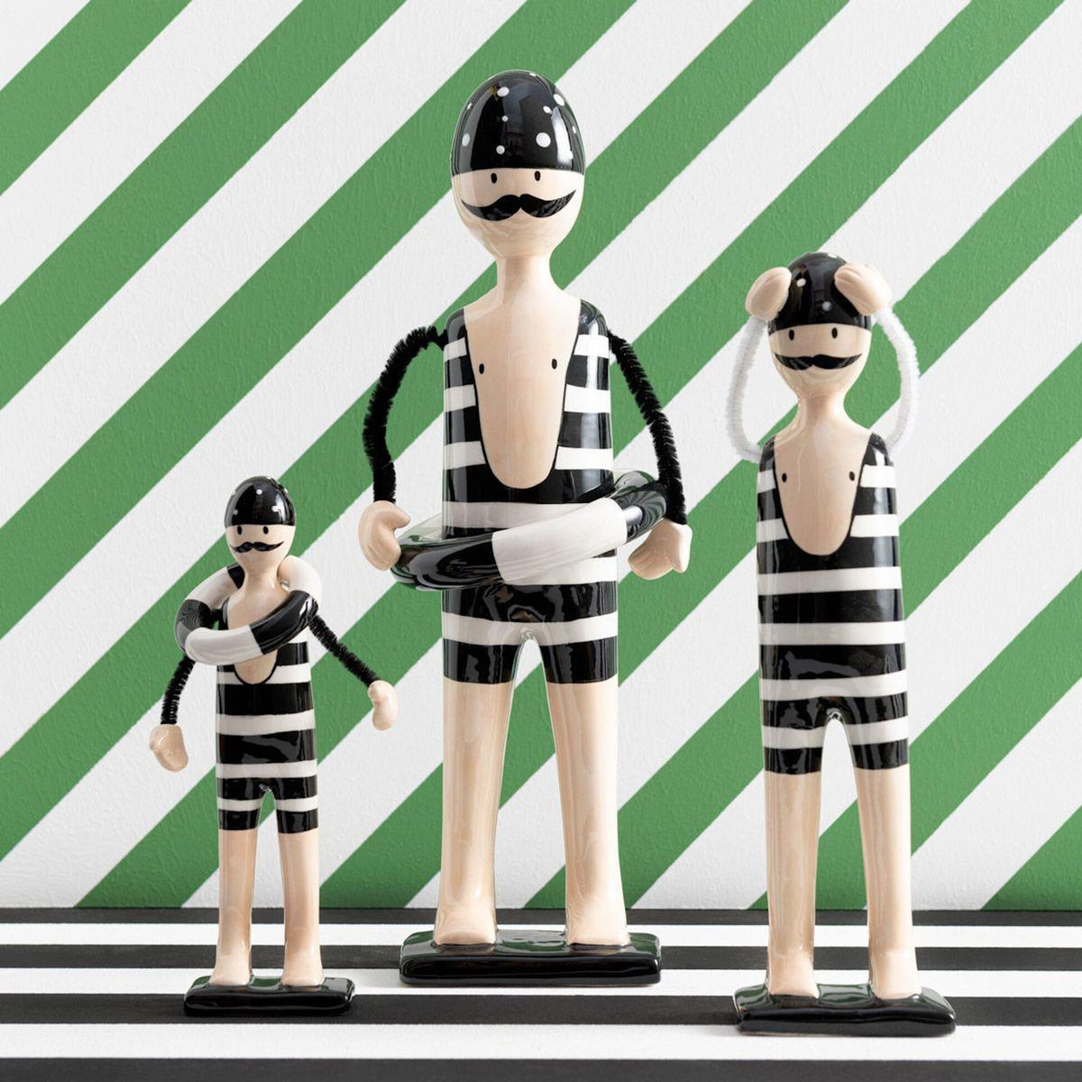 Paris Prix Statuette Déco  Nageur Bouée  34cm Noir & Blanc