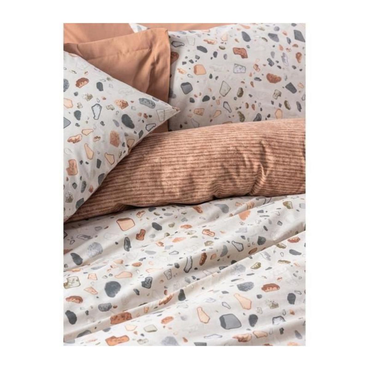 GENERIQUE Parure de lit - 129CTN64236 - 1 housse de couette 220 x 240 cm + 2 taies d'oreiller 60 x 60 cm - 100% coton ranforcé - Caramel