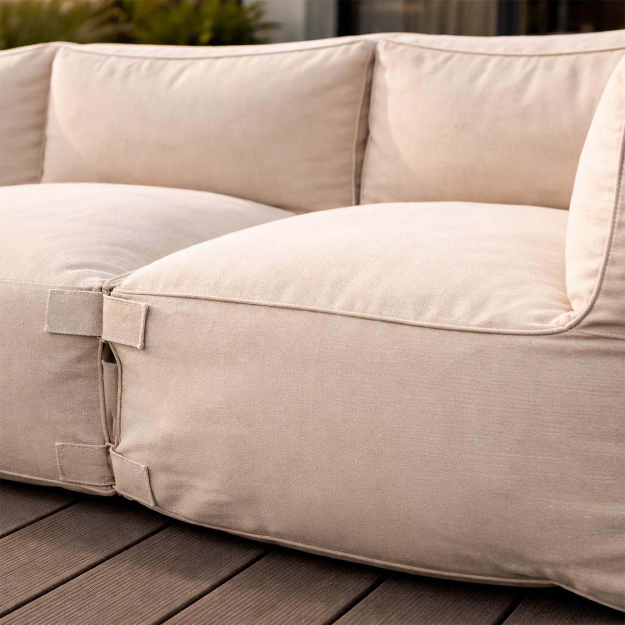 Voir la diapositive 6 : CONCEPT USINE Salon de jardin modulable 4 places beige en tissu déperlant praiano