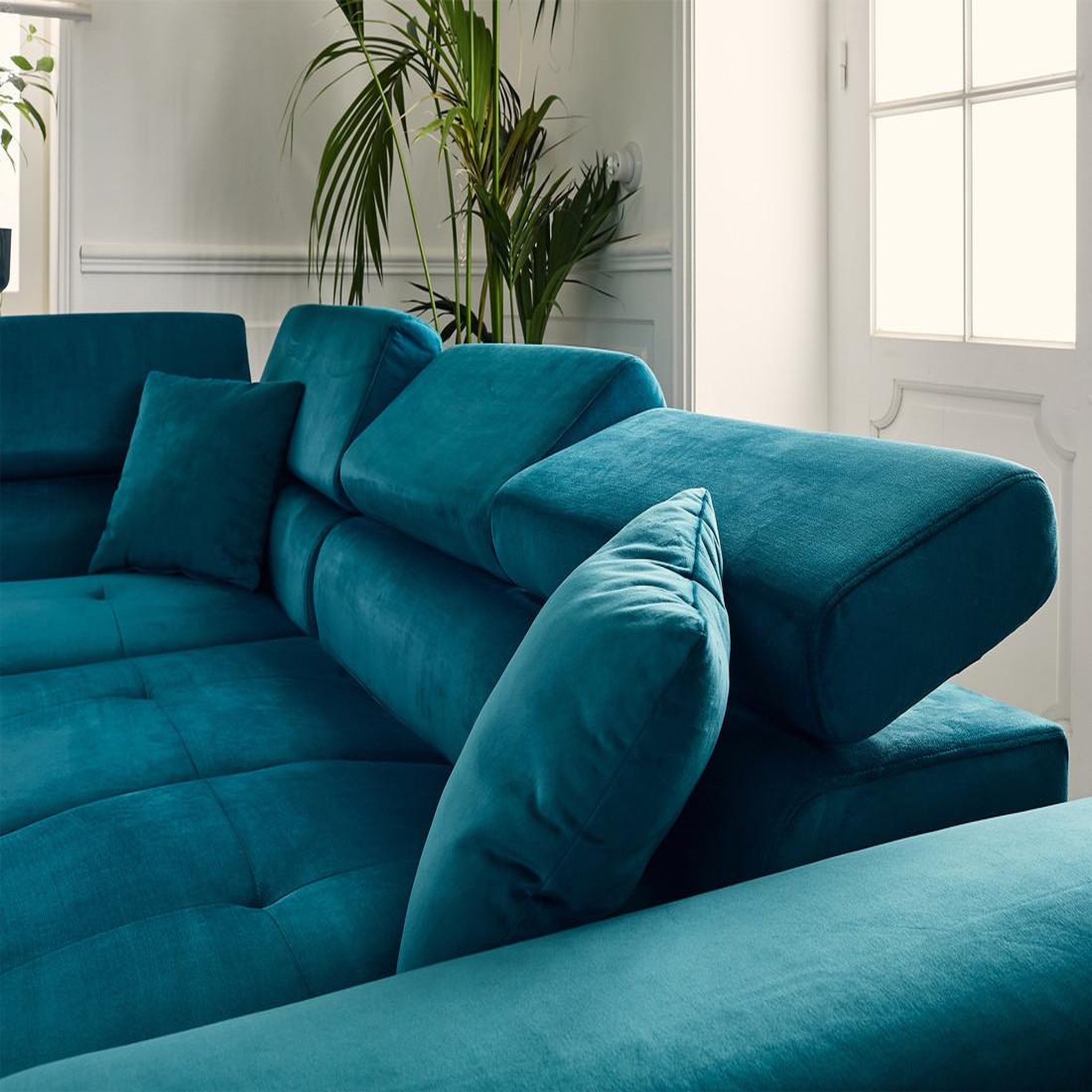Voir la diapositive 4 : BEST MOBILIER Dimas - canapé d'angle gauche 5 places - convertible avec coffre et têtières réglables - en velours