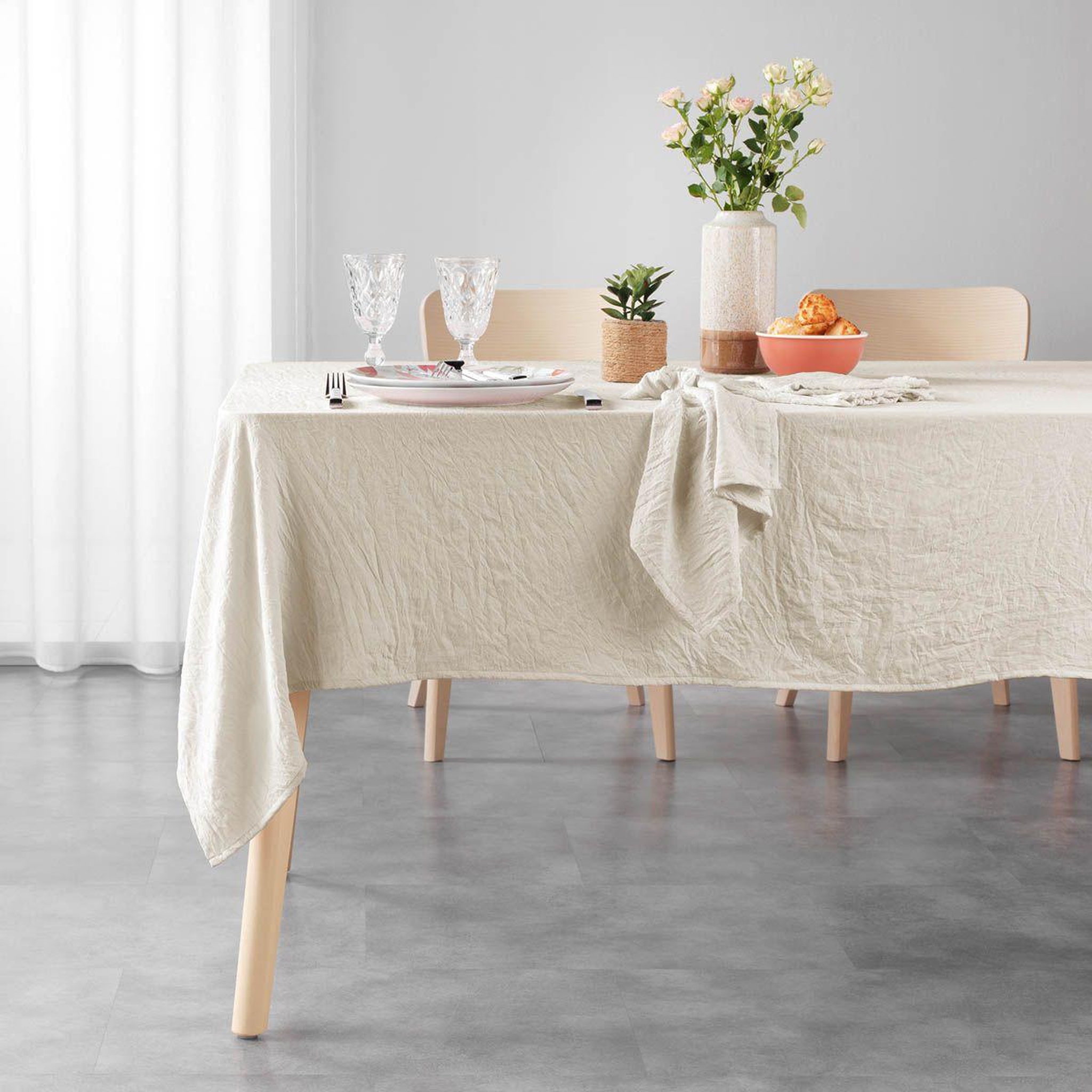 Voir la diapositive 3 : Douceur d'Intérieur Nappe microfibre  suzy  140x240cm naturel