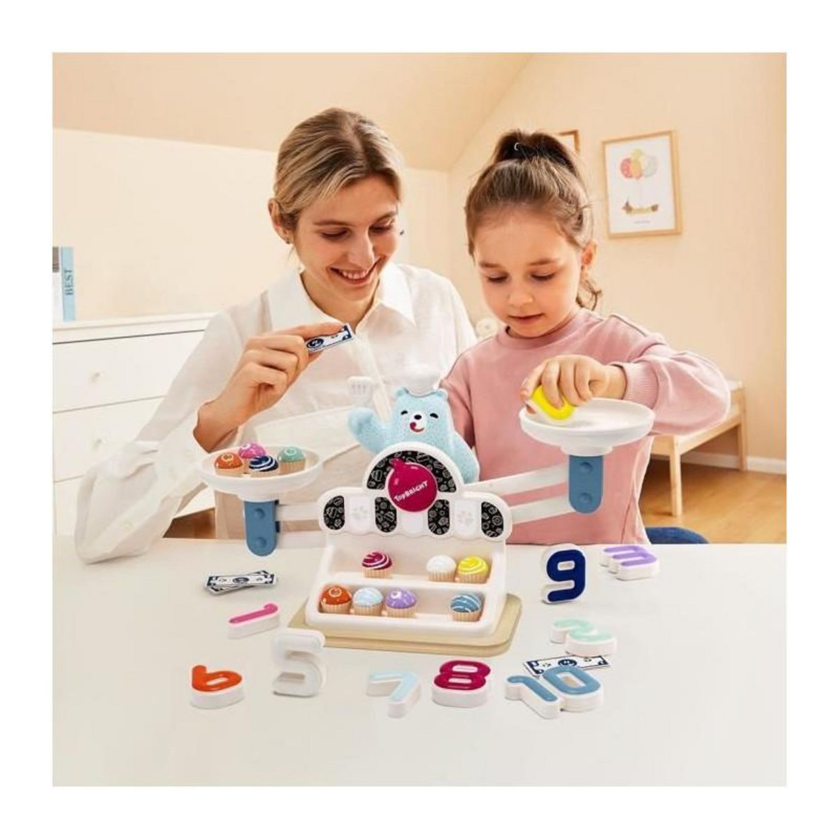 GENERIQUE Ours Yummy Balance - TOP BRIGHT - Cupcakes - Plateaux de Balance - Équilibre - Chiffres - Comptage