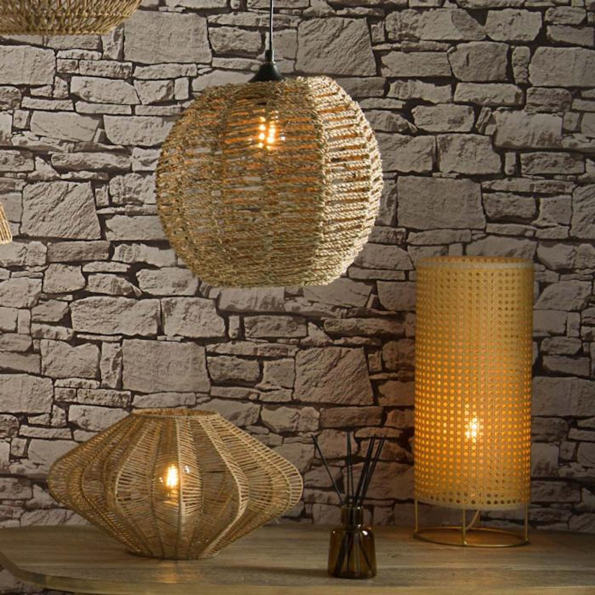 ATMOSPHERA Suspension luminaire boule en rotin Jada - Diam. 33 cm