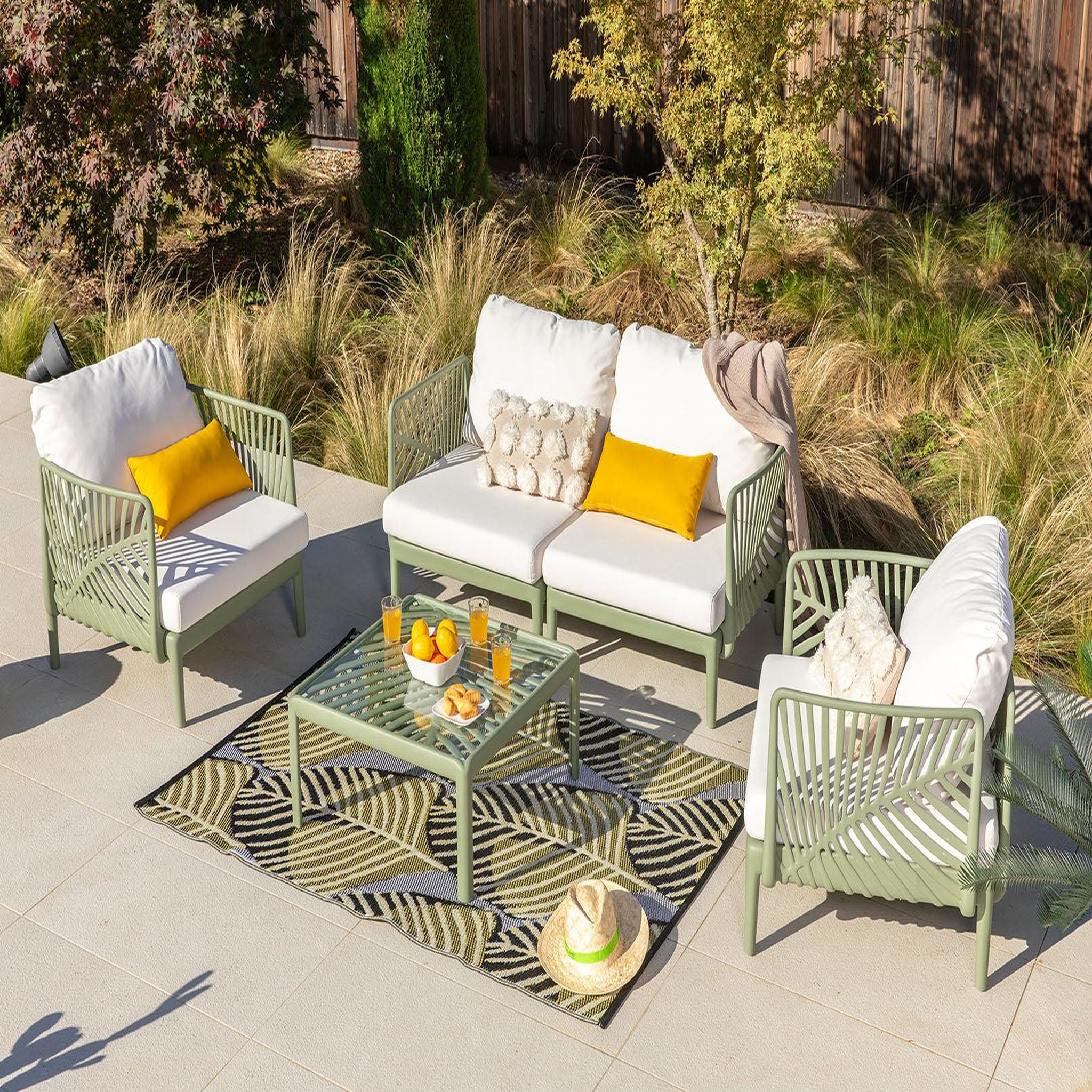 Voir la diapositive 2 : Jardiline HENDERSON - Salon de Jardin en résine PP 50% recyclé avec coussin
