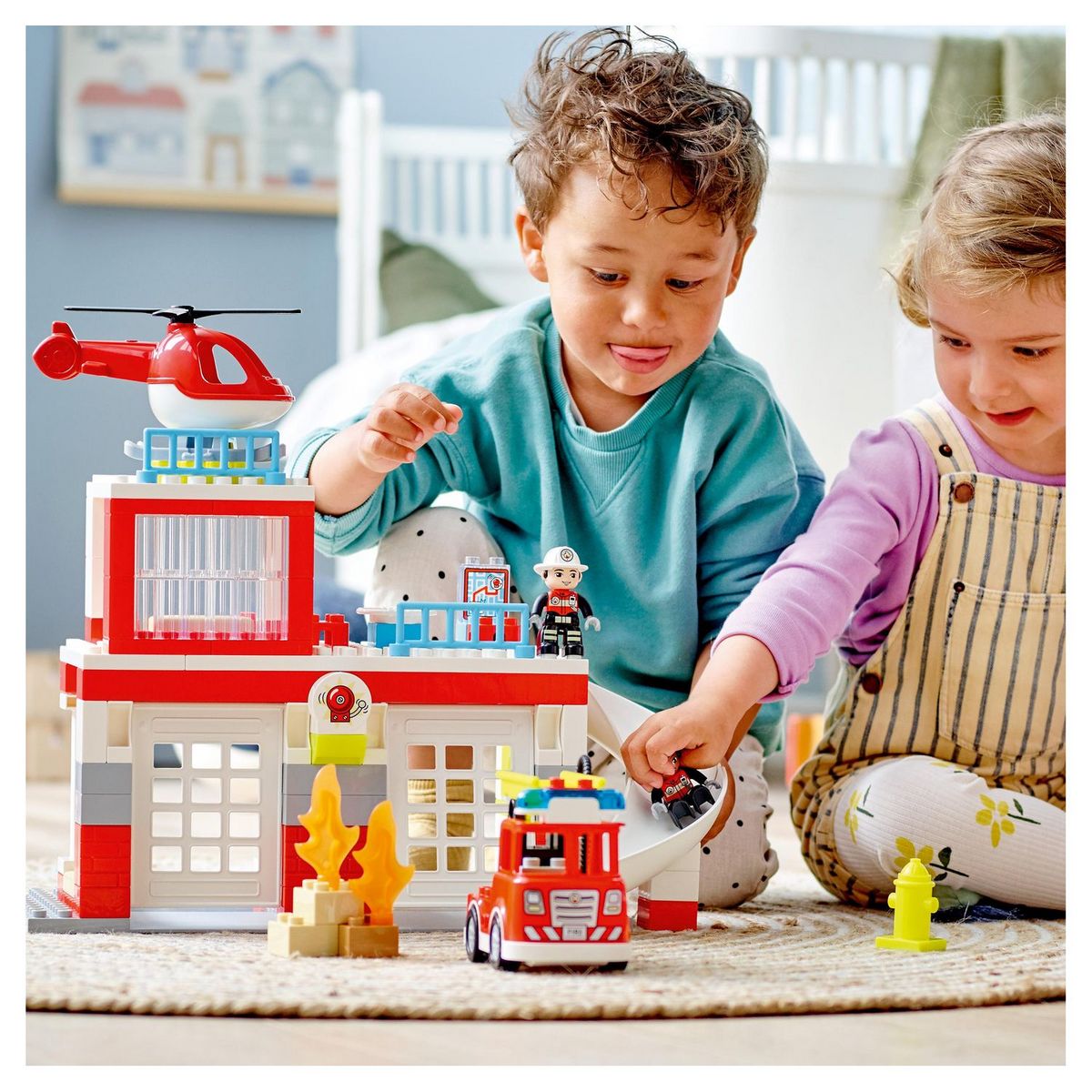 LEGO DUPLO 10970 La Caserne et l&rsquo;Hélicoptère des Pompiers, Jeu de Construction Enfants