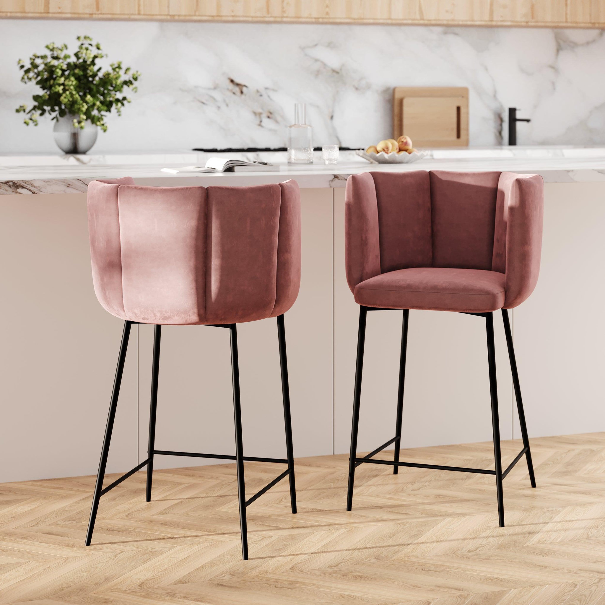 Voir la diapositive 2 : MAISON PAVANE Lot de 2 chaises pour îlot central 67 cm en velours vieux rose-rosy