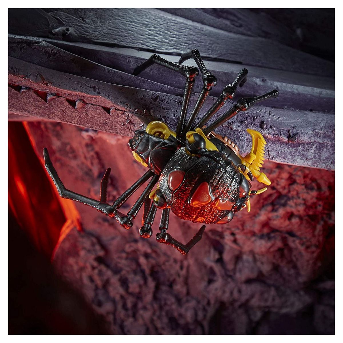 HASBRO Transformers Générations Kingdom War for Cybertron - Blackarachnia