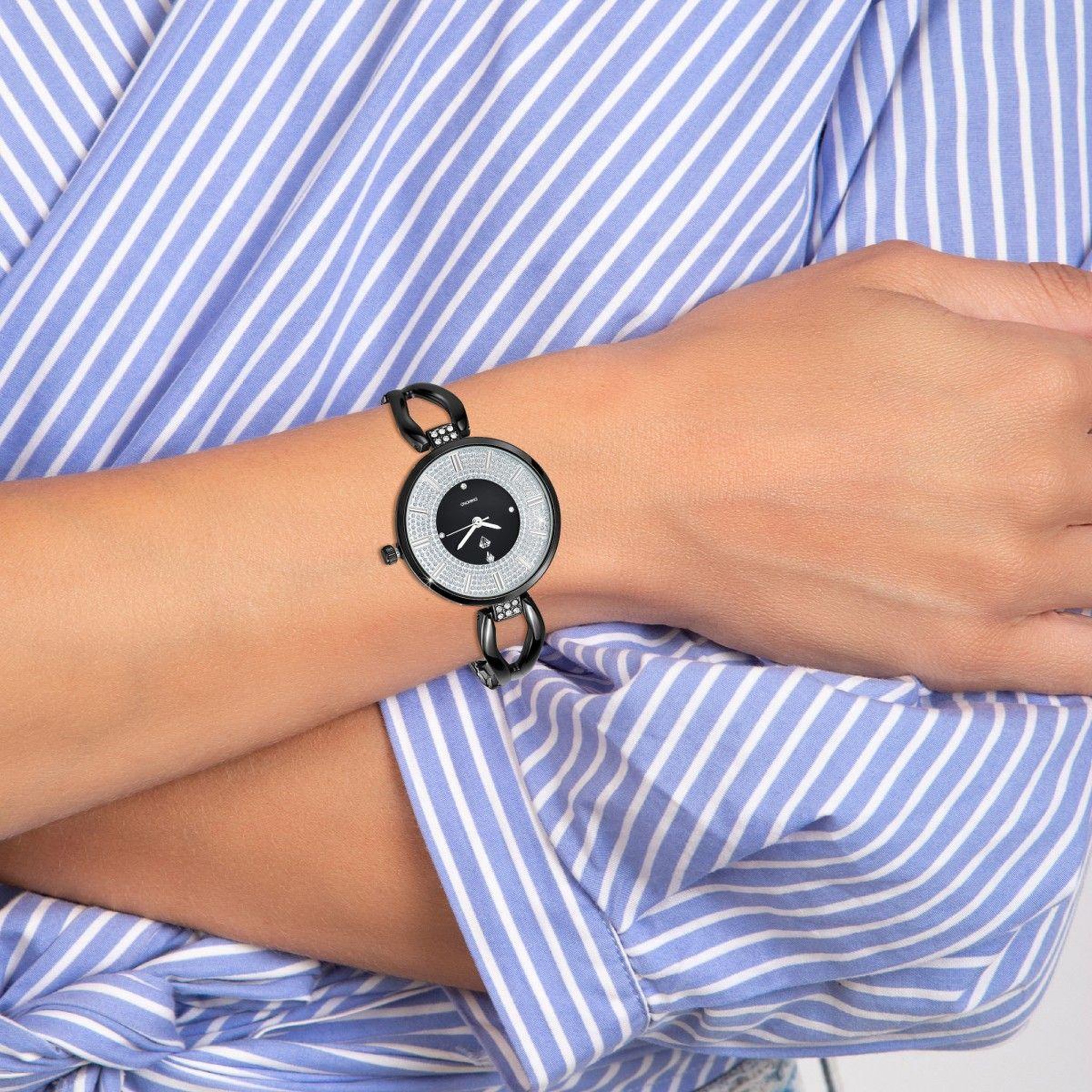 Voir la diapositive 2 : SC CRYSTAL Montre mode Emilie SC Crystal ornée d'un diamant