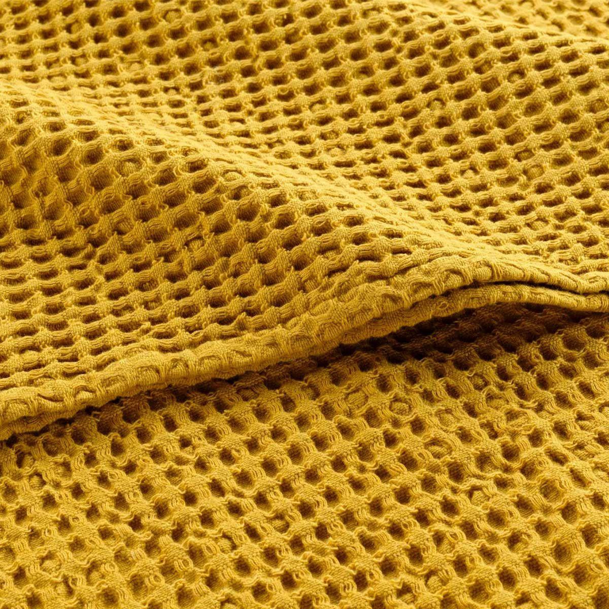 Voir la diapositive 4 : Douceur d'Intérieur Plaid nid d'abeille uni  gaufrette  125x150cm jaune