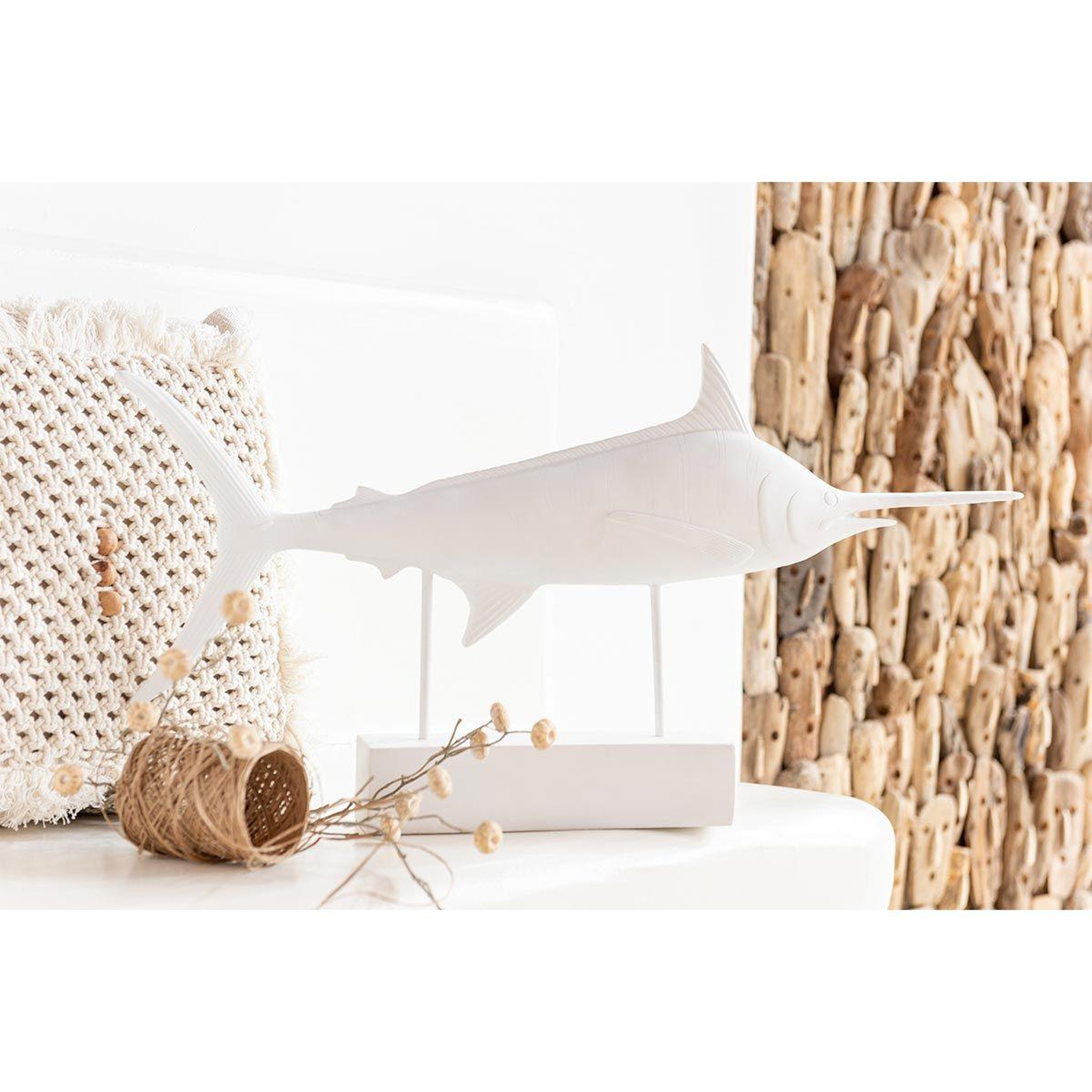 Voir la diapositive 2 : J-LINE Statue déco en résine  espadon  72cm blanc