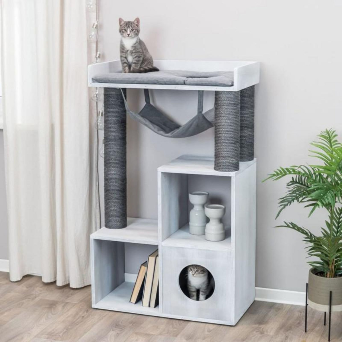Trixie TRIXIE Griffoir pour chat avec fonction d étagère 72x38x110 cm Gris