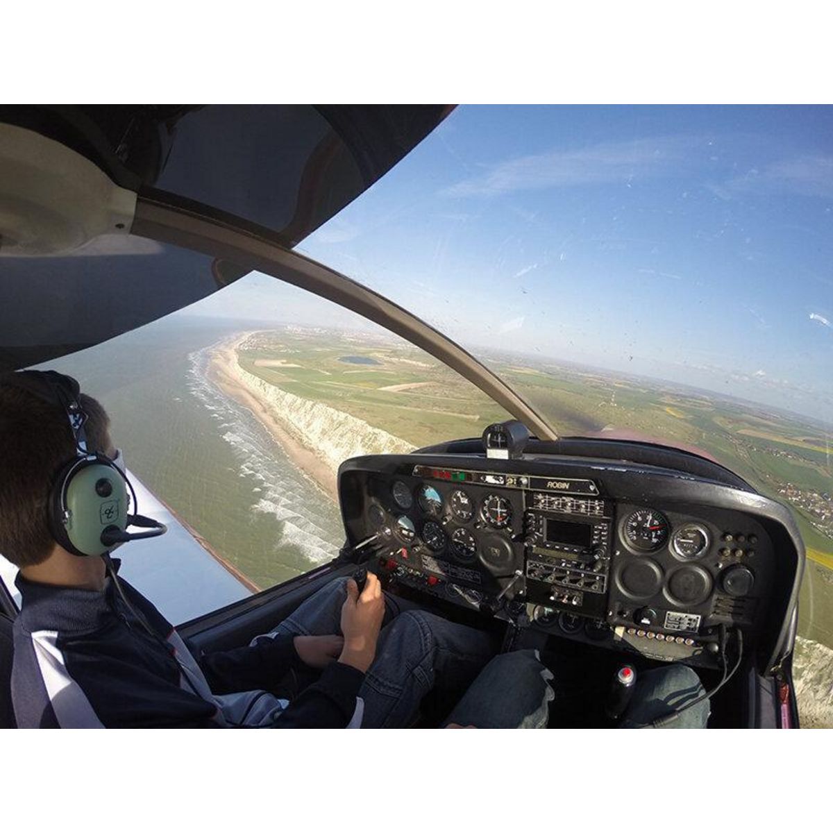 Smartbox Vol avec pilote privé au-dessus de la Côte d'Opale - Coffret Cadeau Sport & Aventure