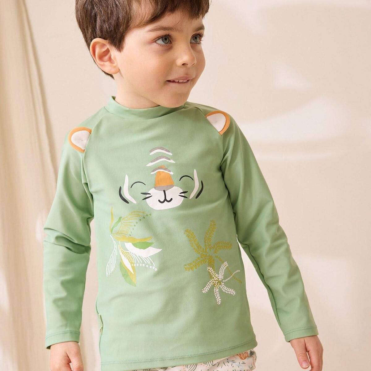 Petit Béguin Maillot de bain bébé 2 pièces t-shirt de protection UV & boxer avec chapeau Kanha