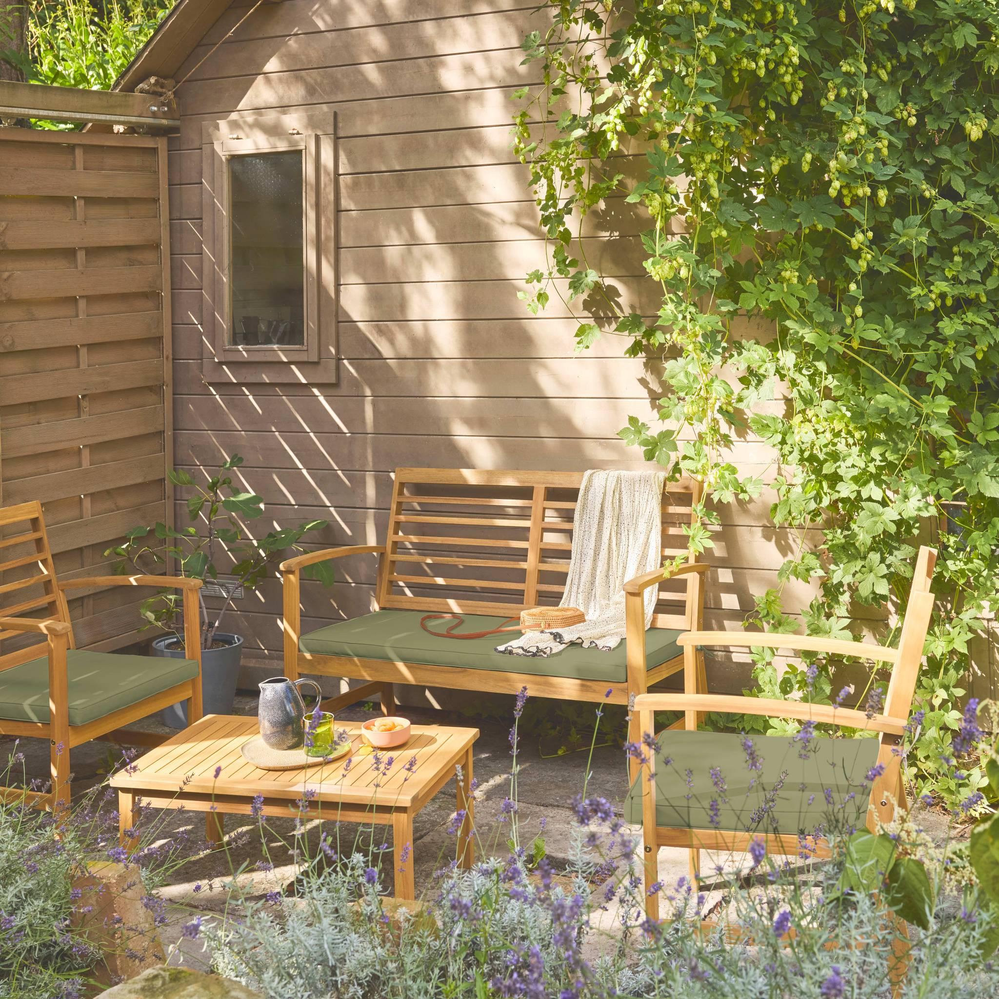 Voir la diapositive 2 : SWEEEK Salon de jardin CHLOE en bois d'acacia 4 places, avec coussins en polyester, un canapé, une table, deux fauteuils