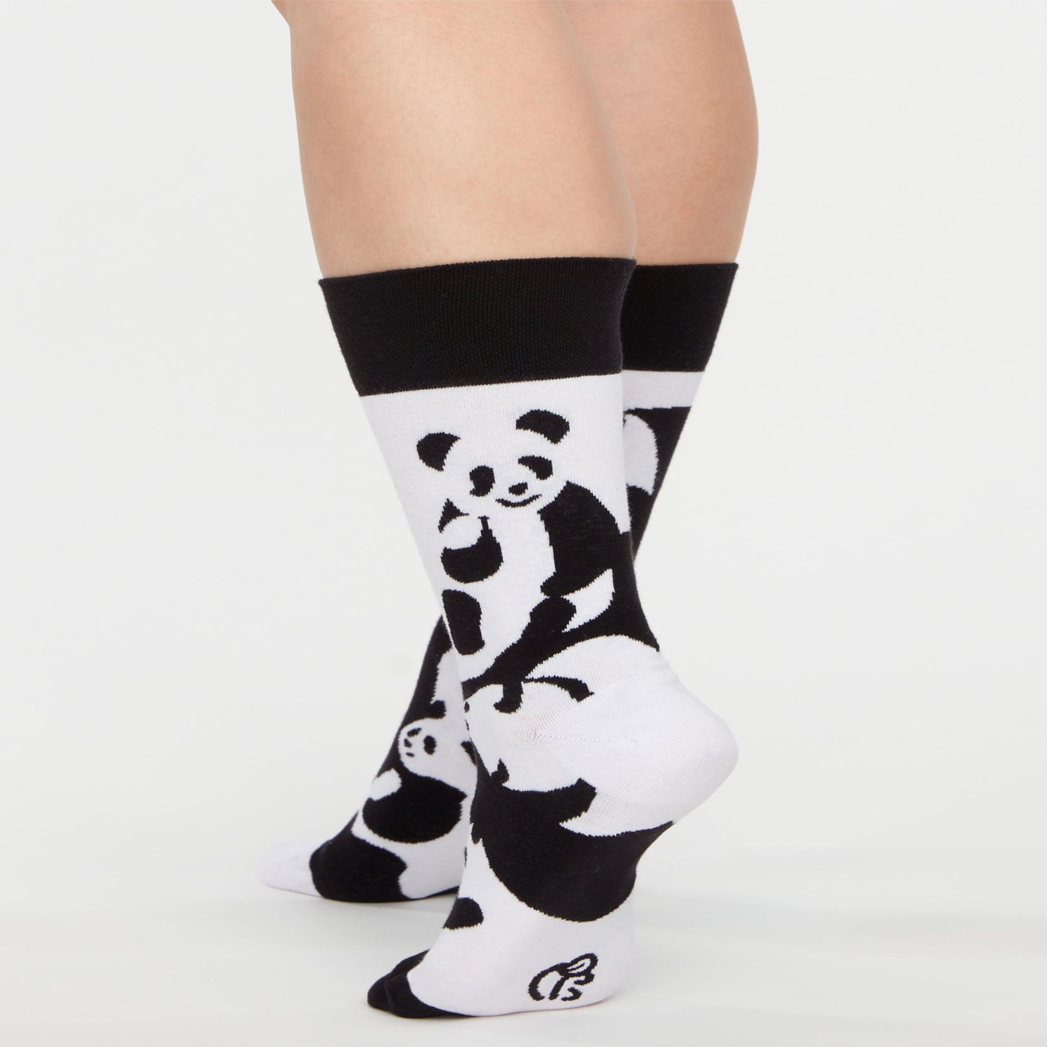 Voir la diapositive 3 : DEDOLES Chaussettes pandas noirs et blancs