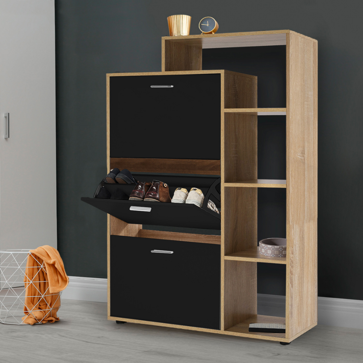 ID MARKET Meuble à chaussures 18 paires KLARK imitation hêtre 3 portes noires avec étagère