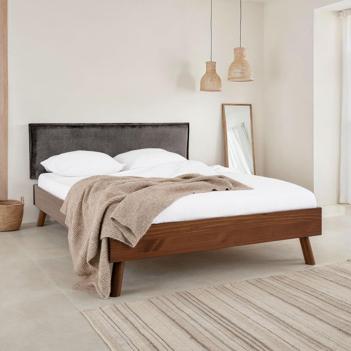 IDIMEX Lit futon avec tête de lit KARRI 140 x 200 cm - gris foncé et châtaignier