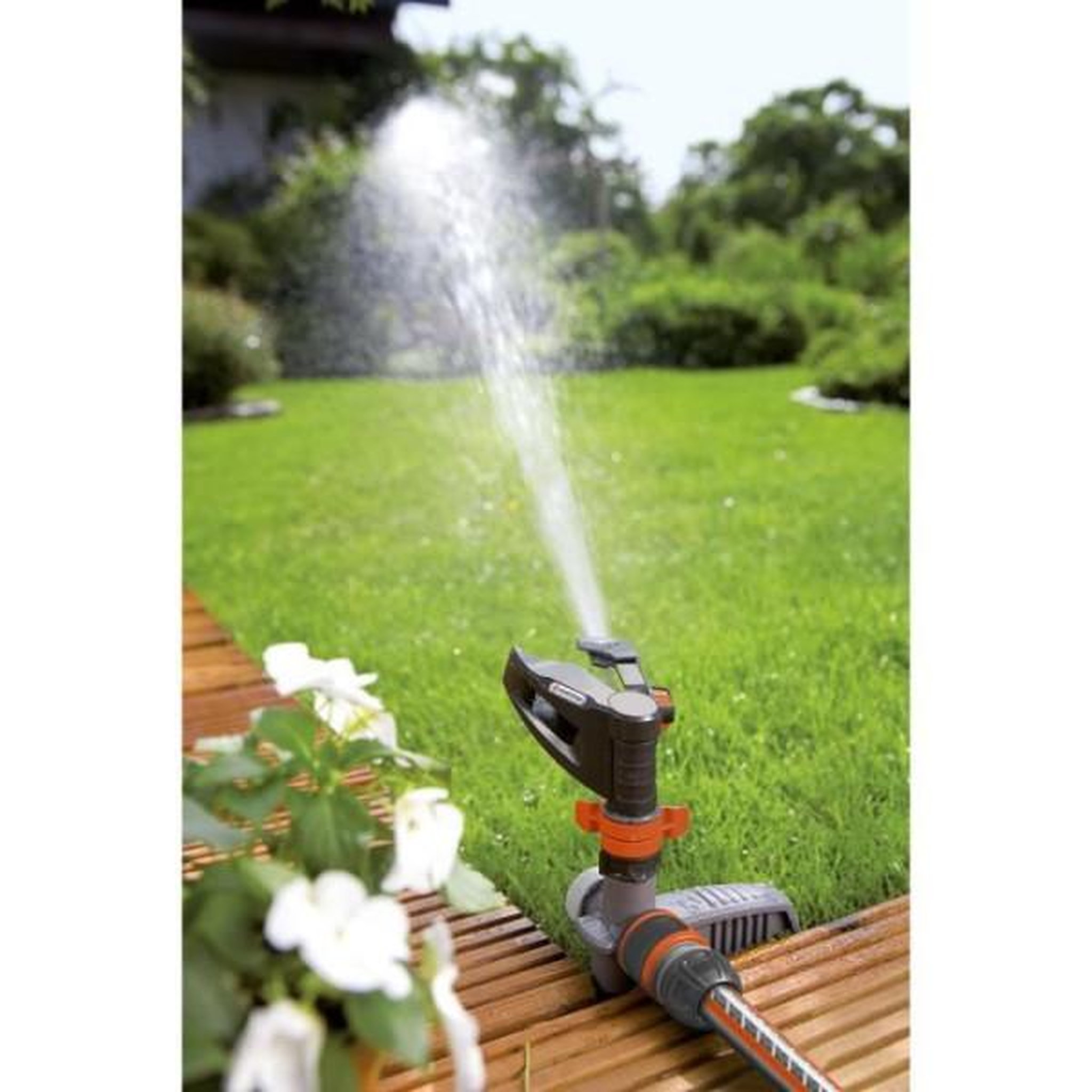 Voir la diapositive 4 : Gardena Arroseur GARDENA -canon sur pic Comfort – Portée réglable 12.5m max – Superficie max 490m² – Jardin XL – Garantie 5 an