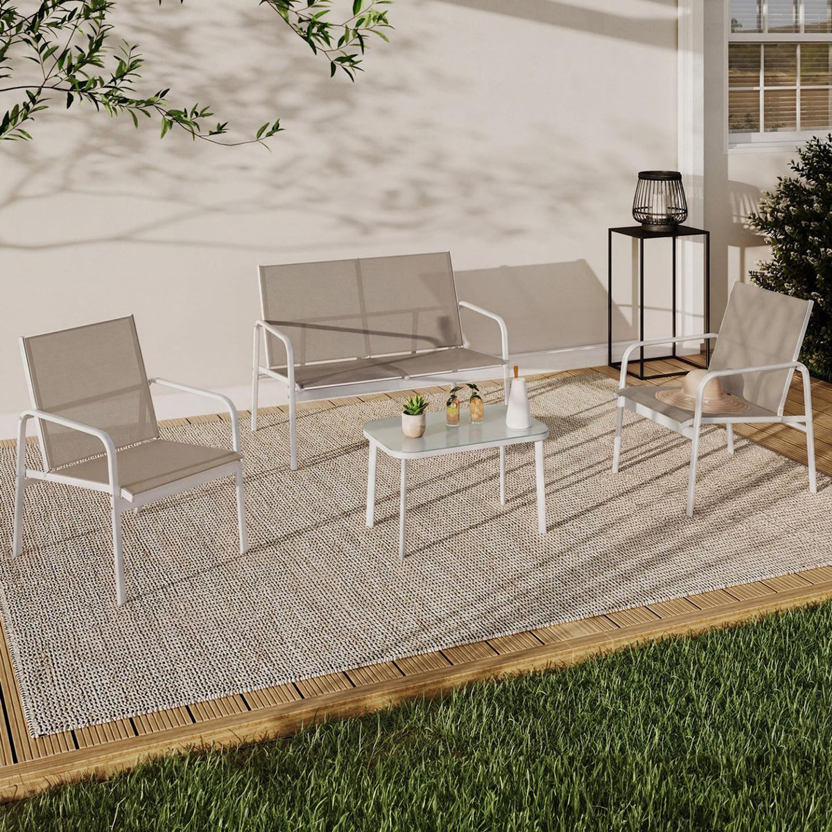 ID MARKET Salon de jardin bas TOLEDE 4 places avec canapé, fauteuils et table blanc et beige