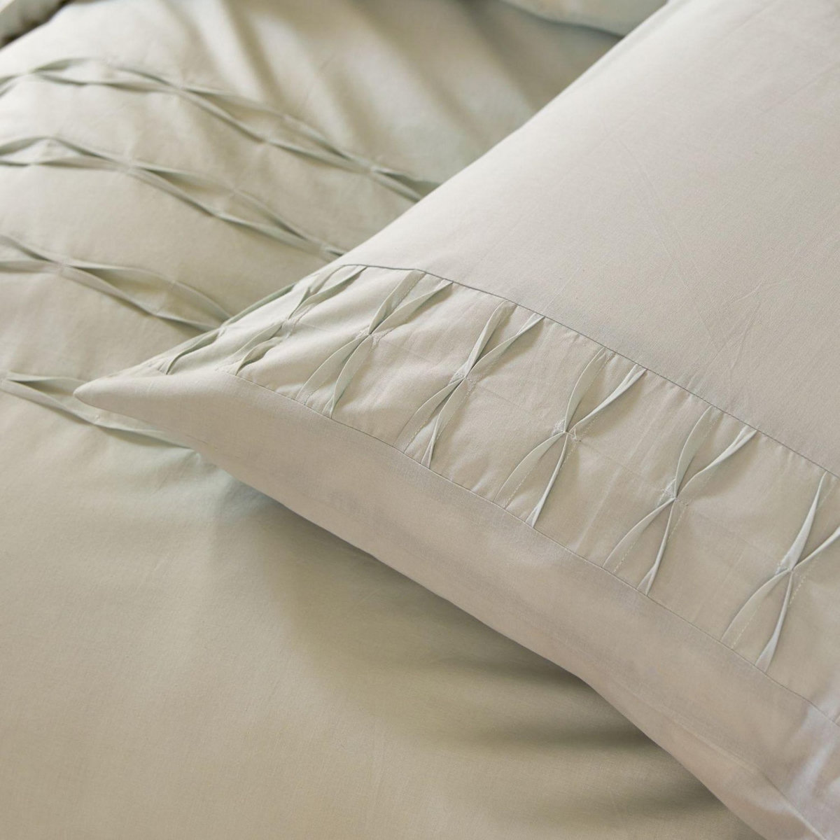 ACTUEL Parure housse de couette brodée en coton 57 fils FLOCON