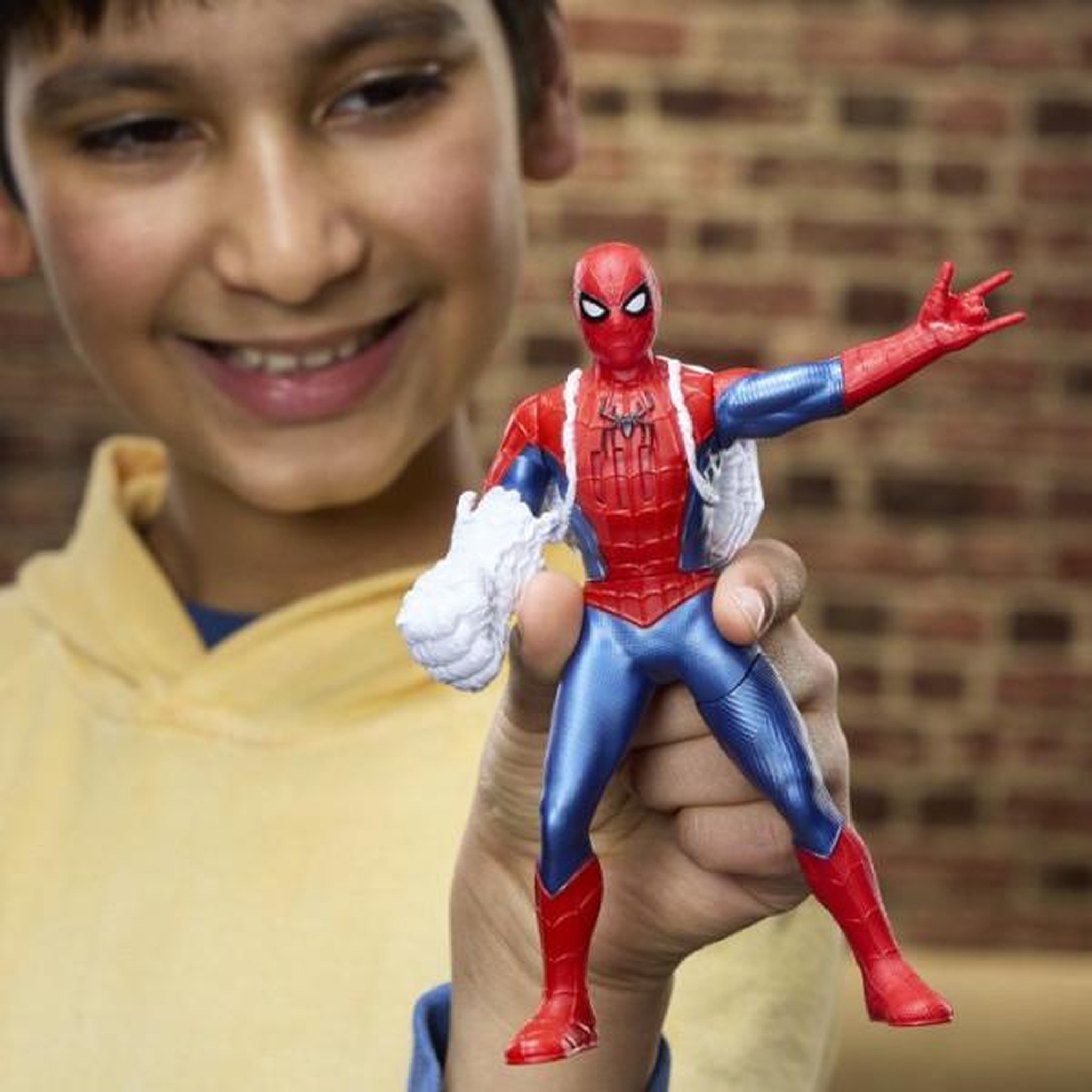 Voir la diapositive 4 : HASBRO Figurine électronique Spiderman 15 cm avec effets sonores, jouets de super-héros pour enfants , Marvel Studios SpiderMan dès