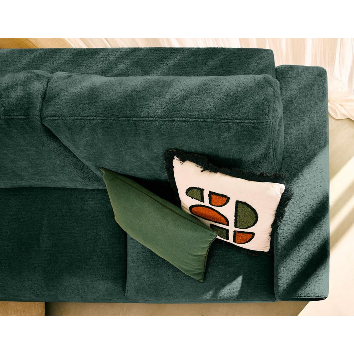 LISA DESIGN Livy - canapé d'angle réversible 4 places convertible avec coffre en velours texturé