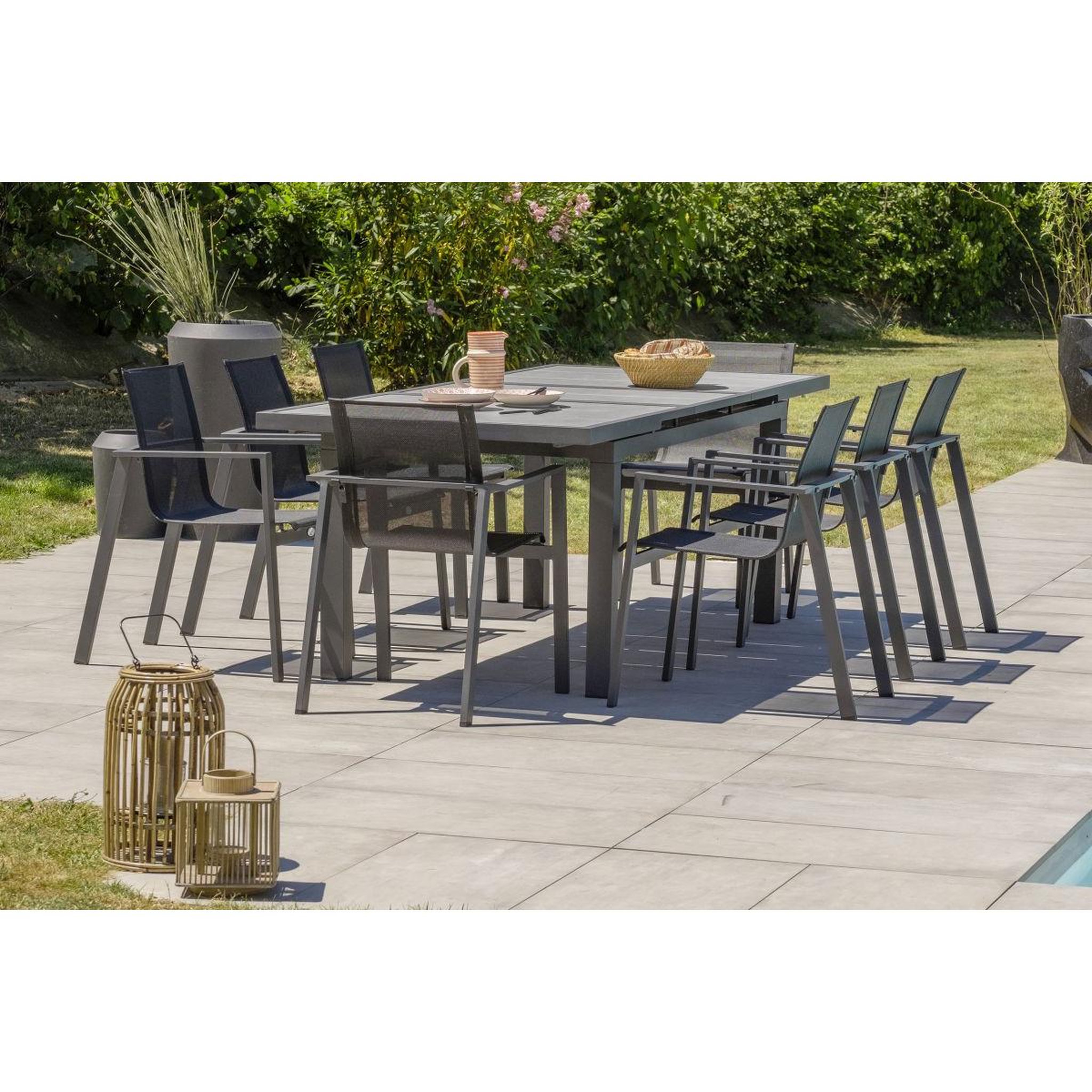 Voir la diapositive 6 : DCB GARDEN Ensemble Table de Jardin Extensible en Céramique & 8 Fauteuils  Venise  190-250cm Gris Anthracite