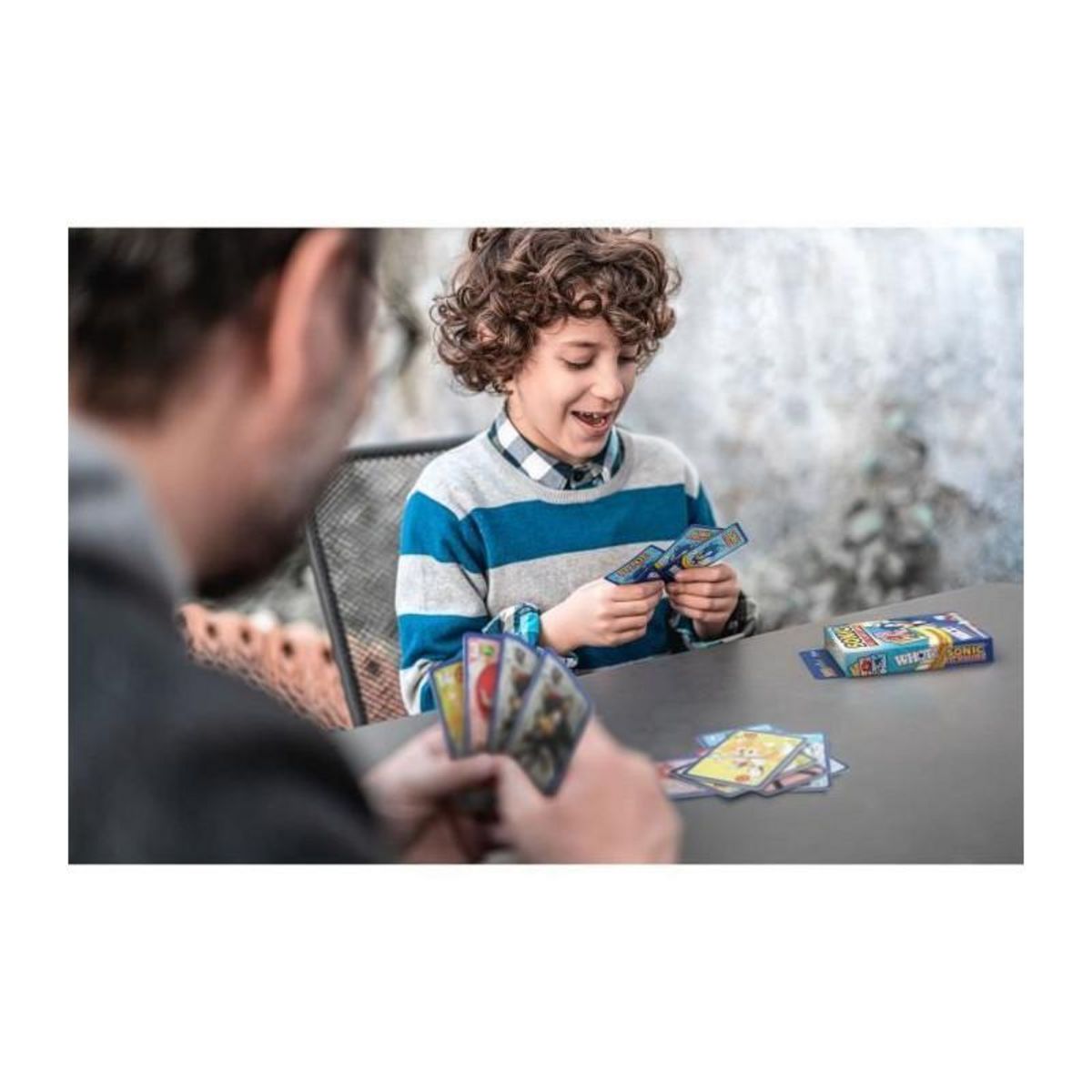 Winning Moves Whot! Sonic the Hedgehog - Jeu de cartes - WINNING MOVES - Jeu de cartes aux couleurs de Sonic pour toute la famille.