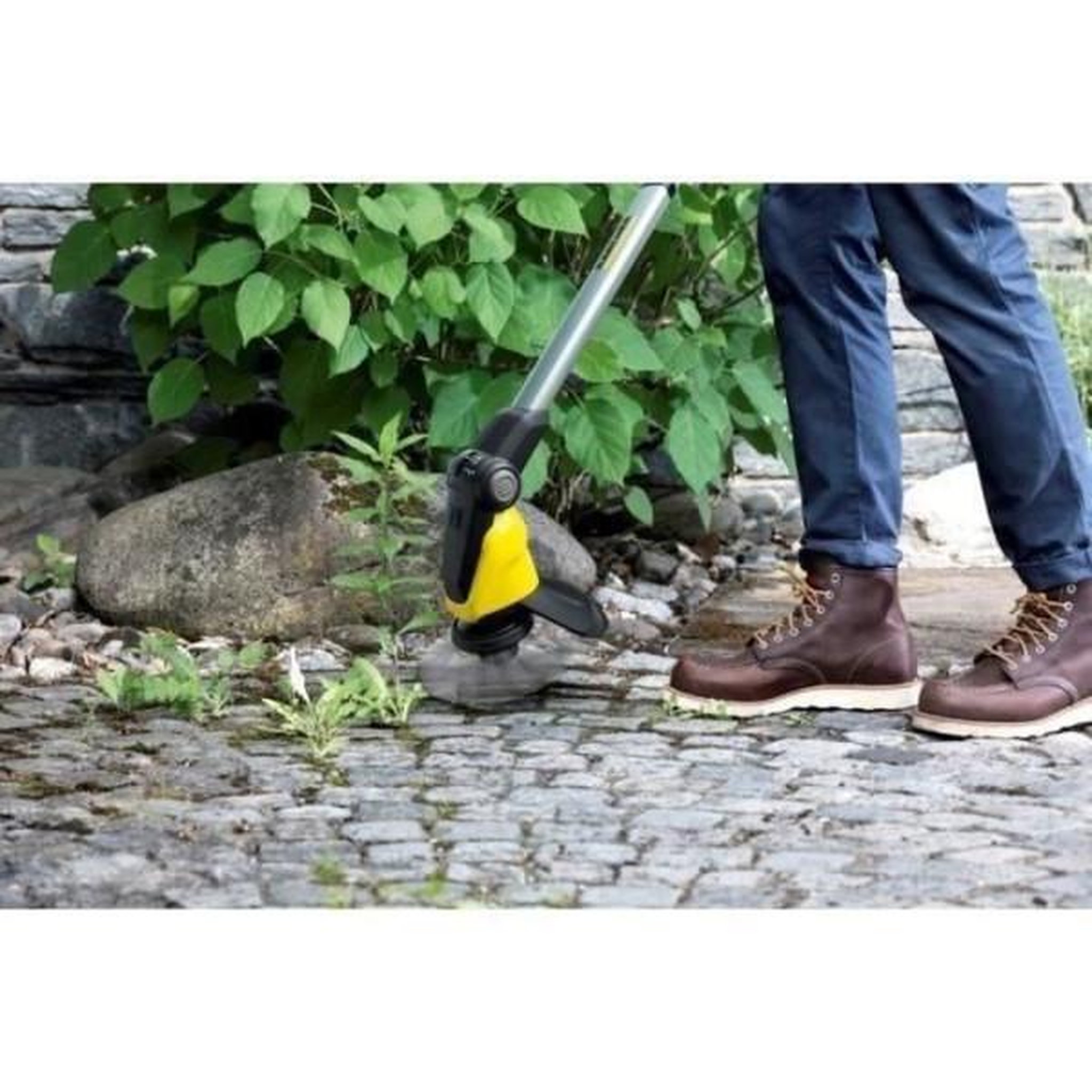 Voir la diapositive 3 : KARCHER Désherbeur sur batterie karcher wre 18-55 - élimination efficace de la mousse et des mauvaises herbes