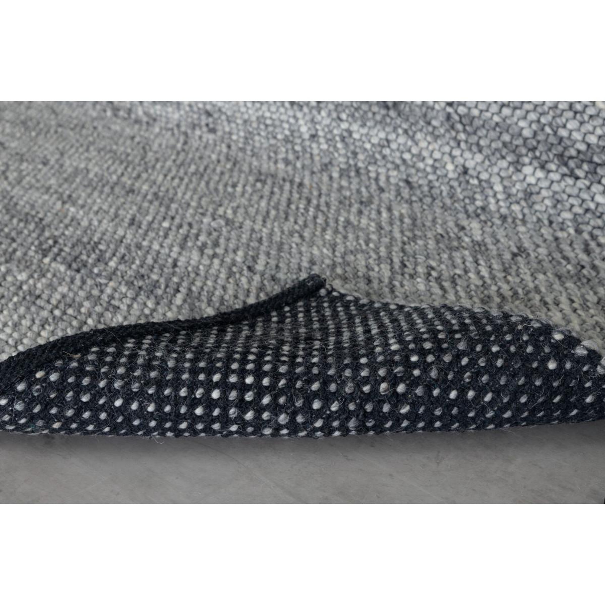 Voir la diapositive 6 : Paris Prix Tapis déco en laine  ganga  251x353cm argent