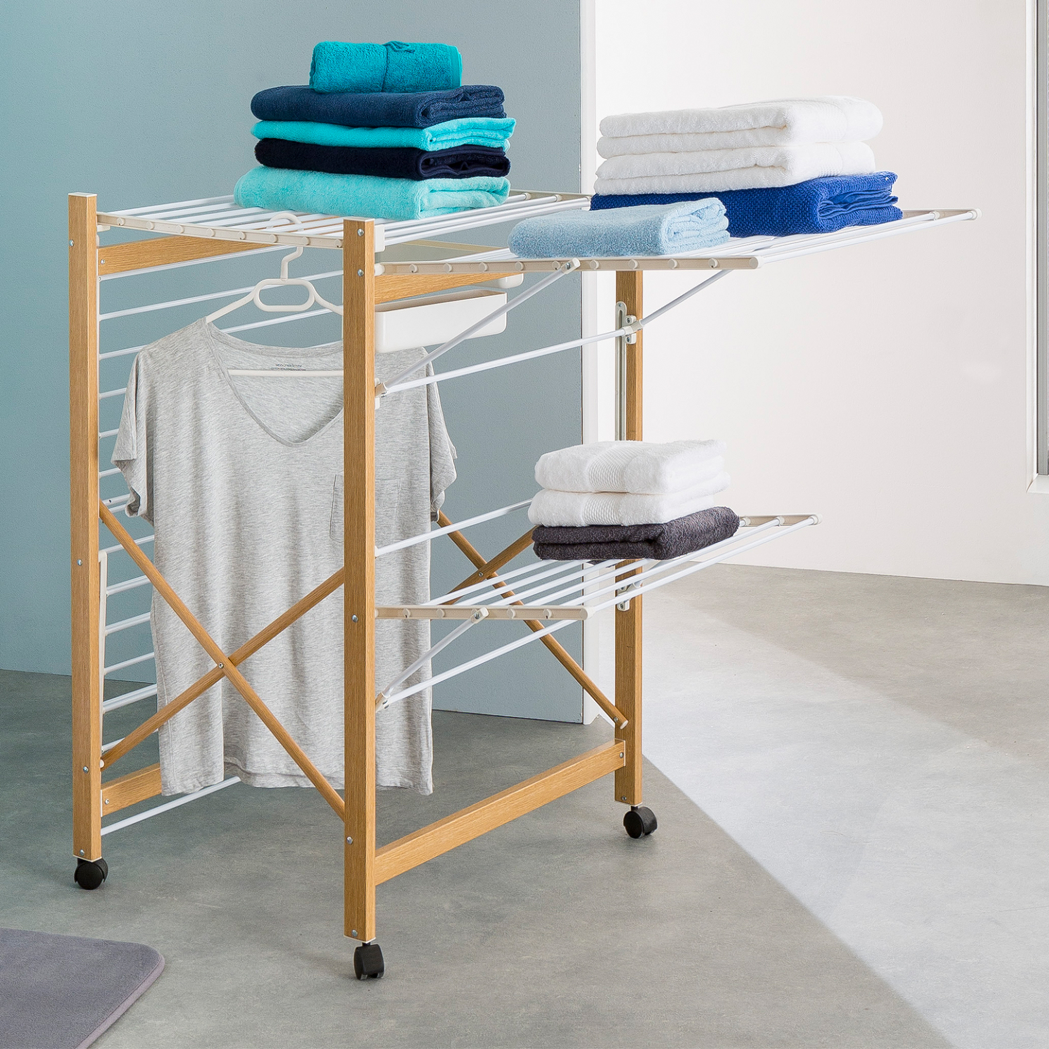 Voir la diapositive 3 : ID MARKET Séchoir à linge pliable deluxe capacité 27m blanc et effet bois