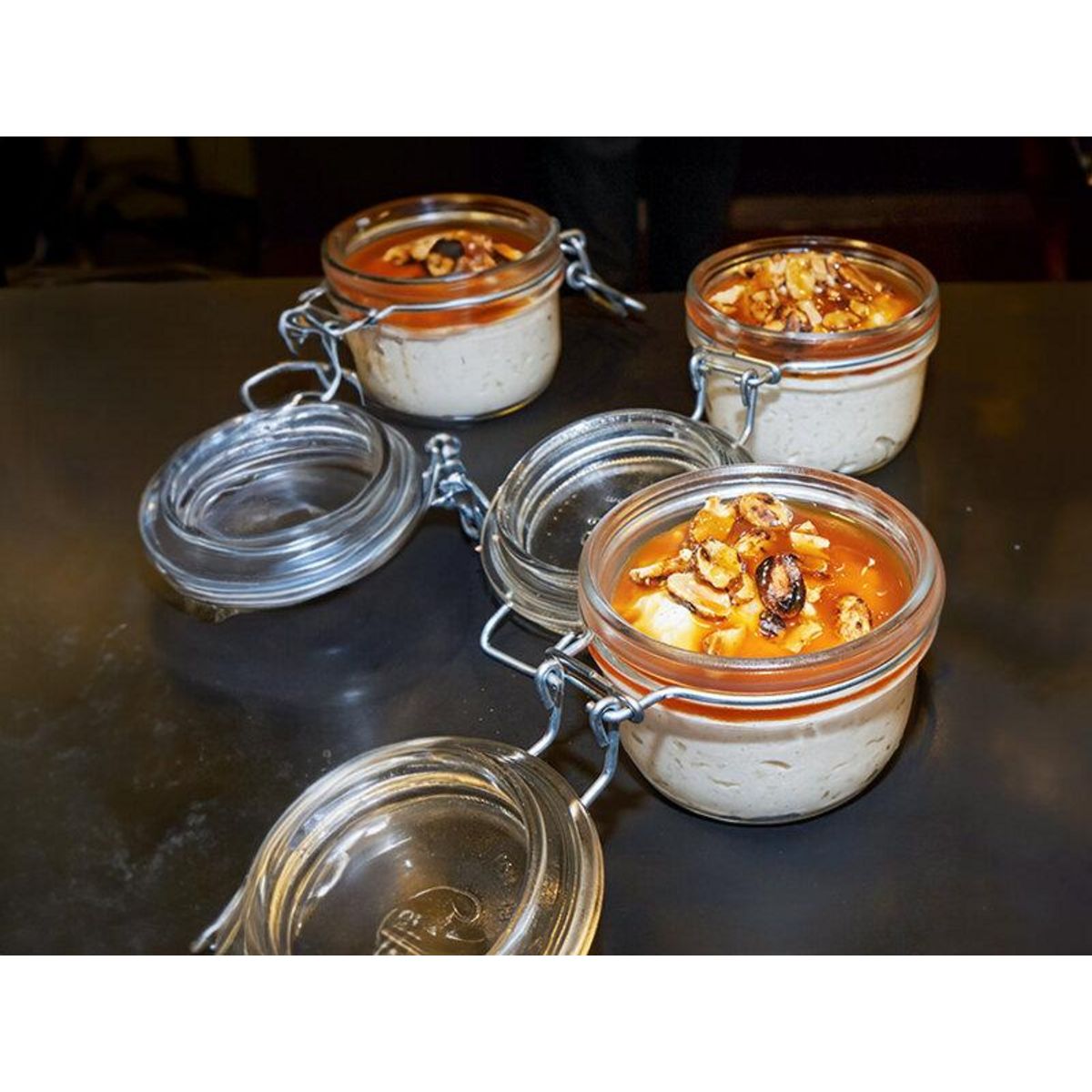 Smartbox Croisière gourmande d'1h45 sur la Seine avec dîner Menu 3 plats sur le Paris en Scène - Coffret Cadeau Gastronomie