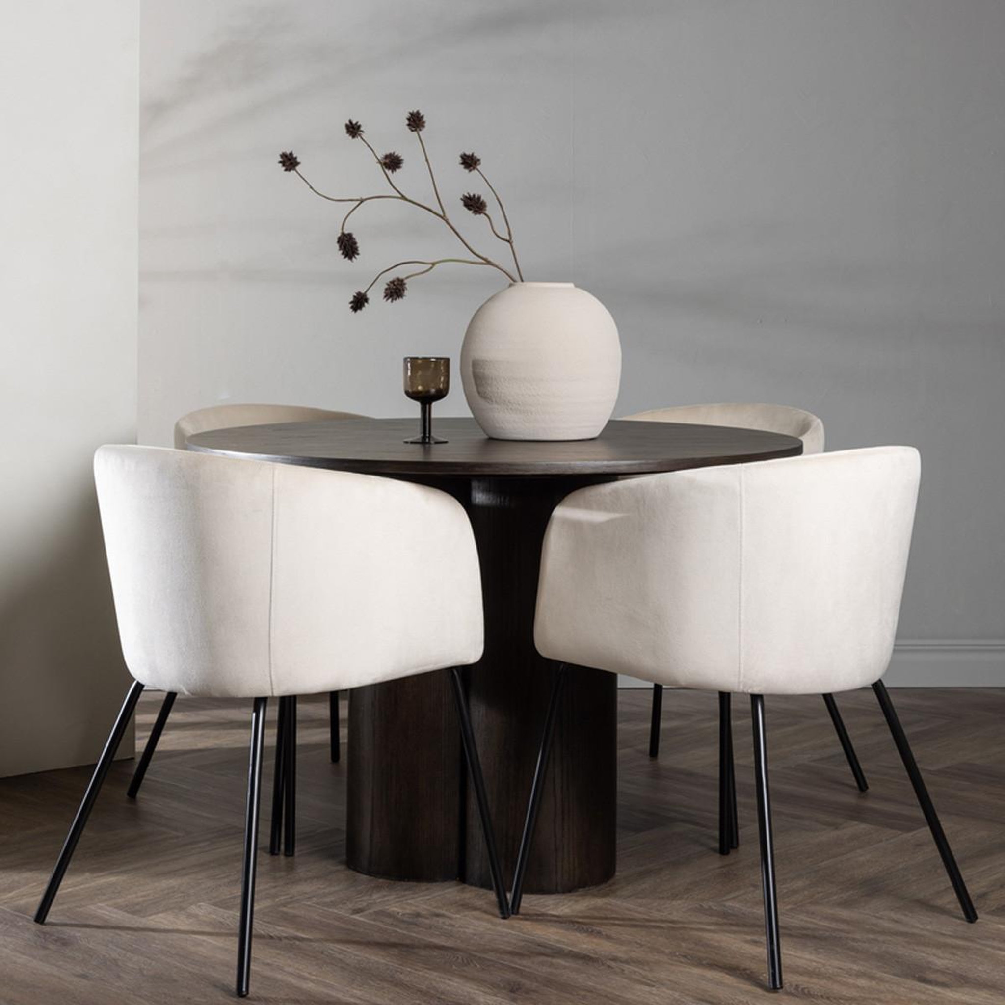 Voir la diapositive 6 : Paris Prix Ensemble table à manger & 4 chaises en velours  olivia & berit  110cm moka & beige