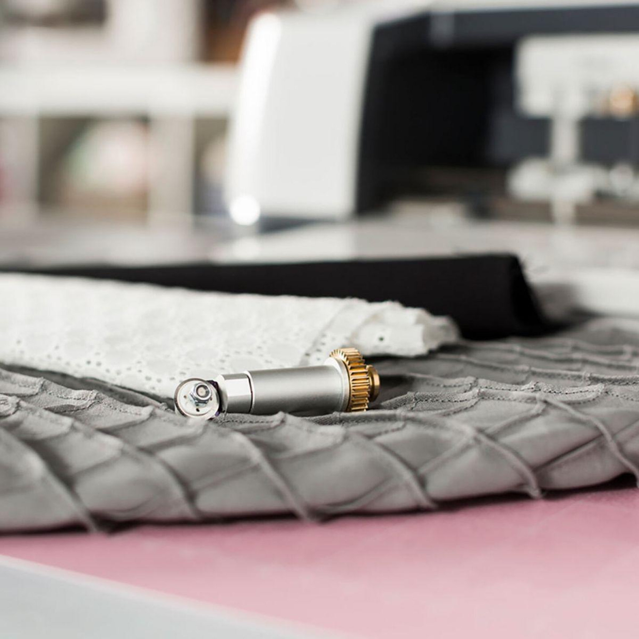Voir la diapositive 3 : CRICUT Accessoire Lame rotative + base