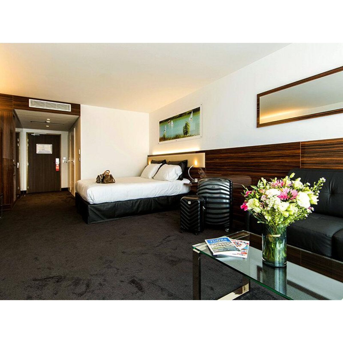 Smartbox Séjour chic en hôtel 4* près de Tours : 2 jours avec dîner et spa - Coffret Cadeau Séjour