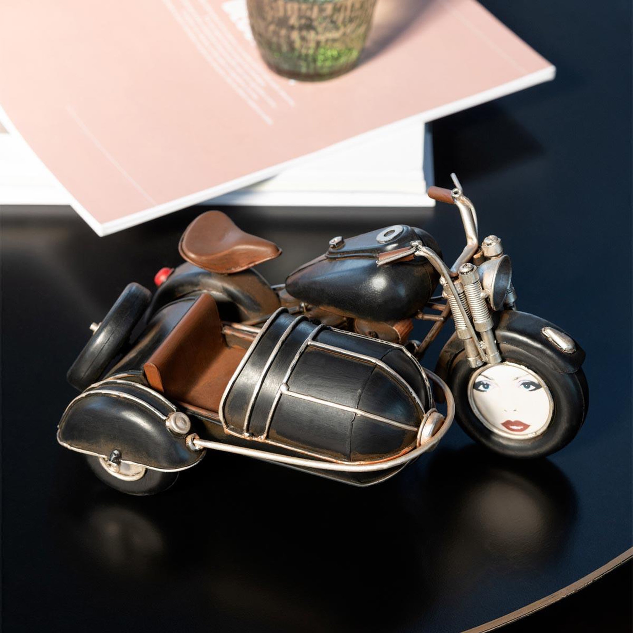Voir la diapositive 3 : J-LINE Moto déco en métal  antique  26cm noir
