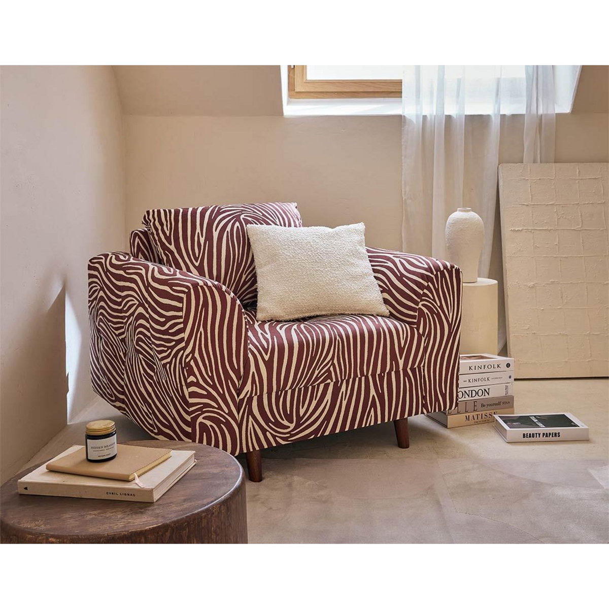 LISA DESIGN Rune - fauteuil zèbre en velours