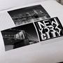 Voir la diapositive 3 : Dourev Housse de couette 200x200 NY BY NIGHT + 2 taies 100% coton