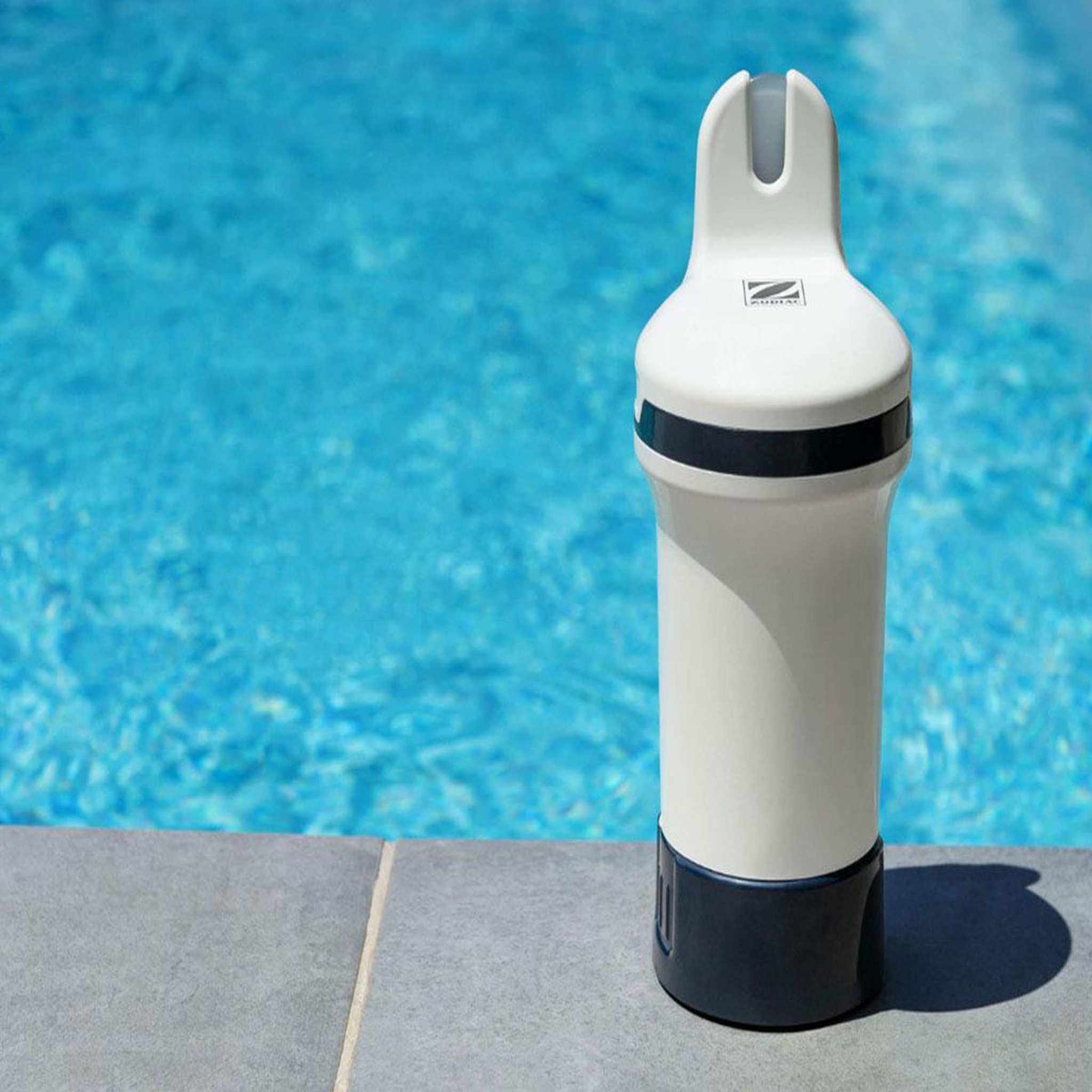 Voir la diapositive 2 : Astral Piscines Analyseur de piscine connecté blue connect silver - astral pool