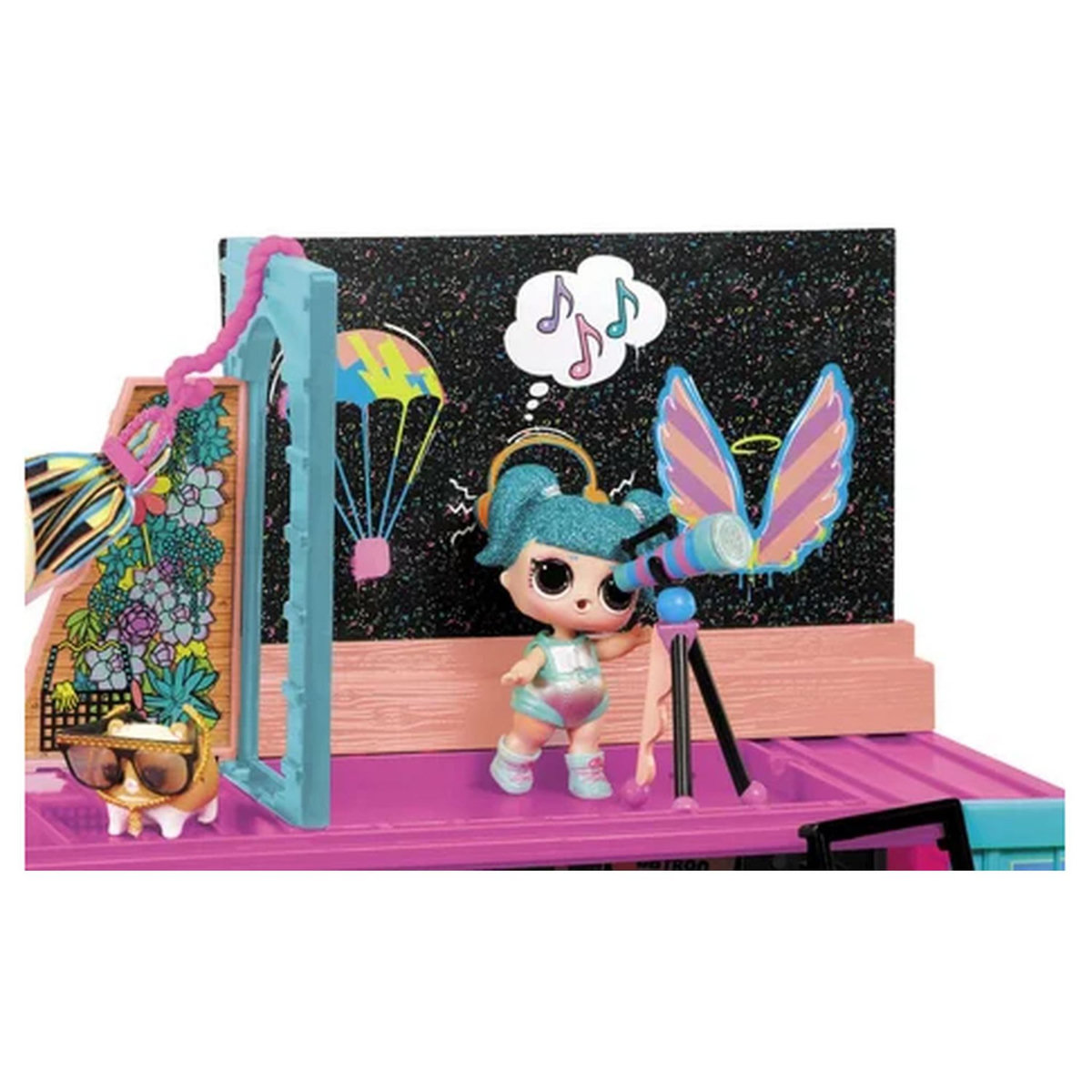 MGA LOL Surprise Fashion Show House 