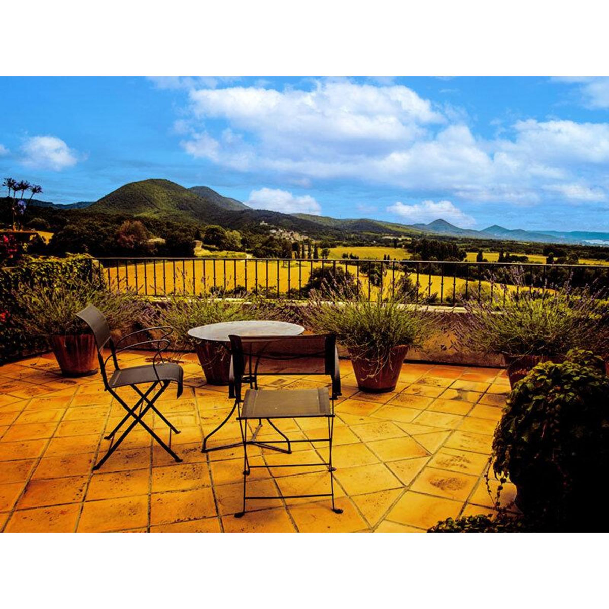 Smartbox Escapade champêtre près de Valence : 3 jours avec dîner dans un charmant hôtel-restaurant - Coffret Cadeau Séjour