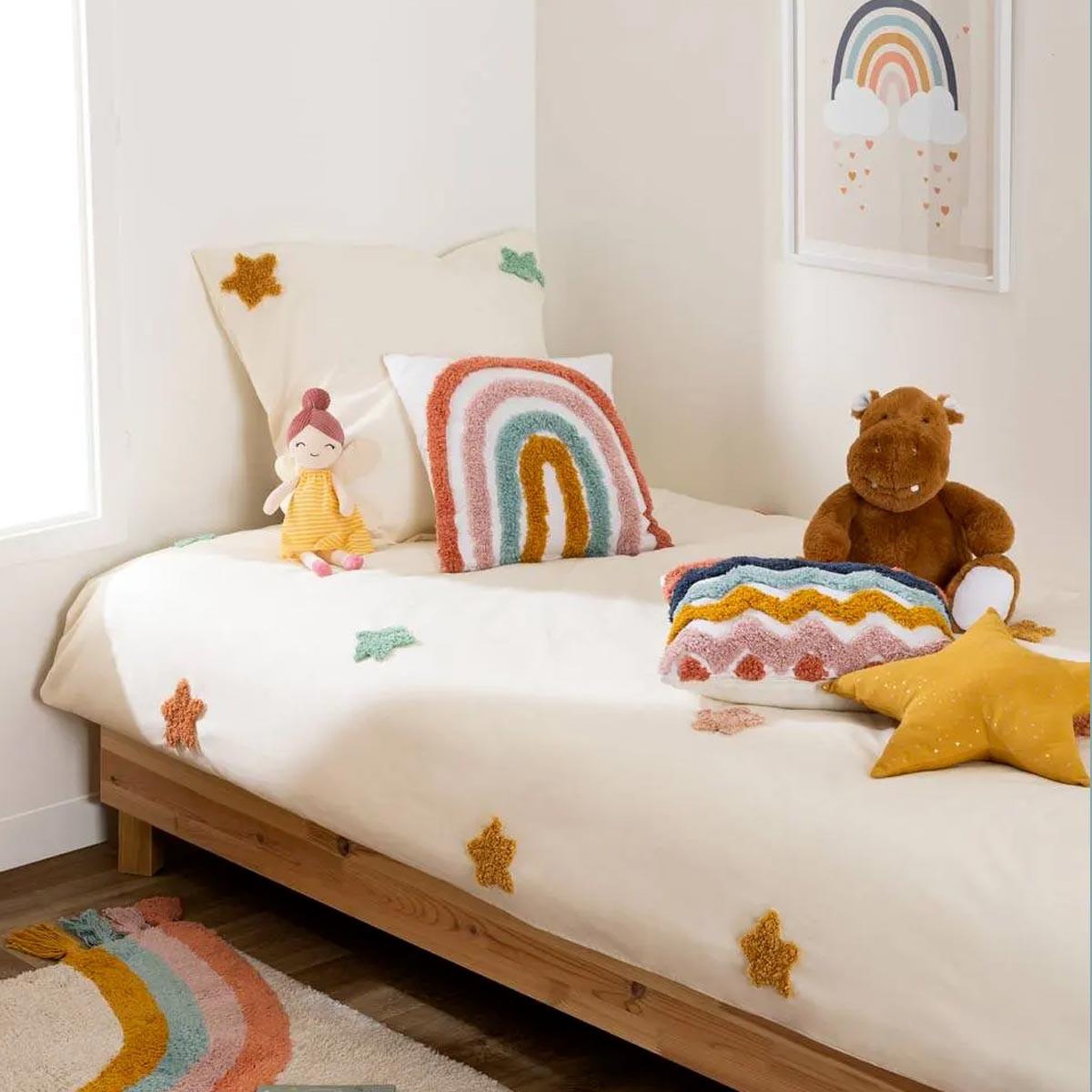 Voir la diapositive 3 : Atmosphera Kids Coussin enfant  berlingot étoile  40x40cm ocre