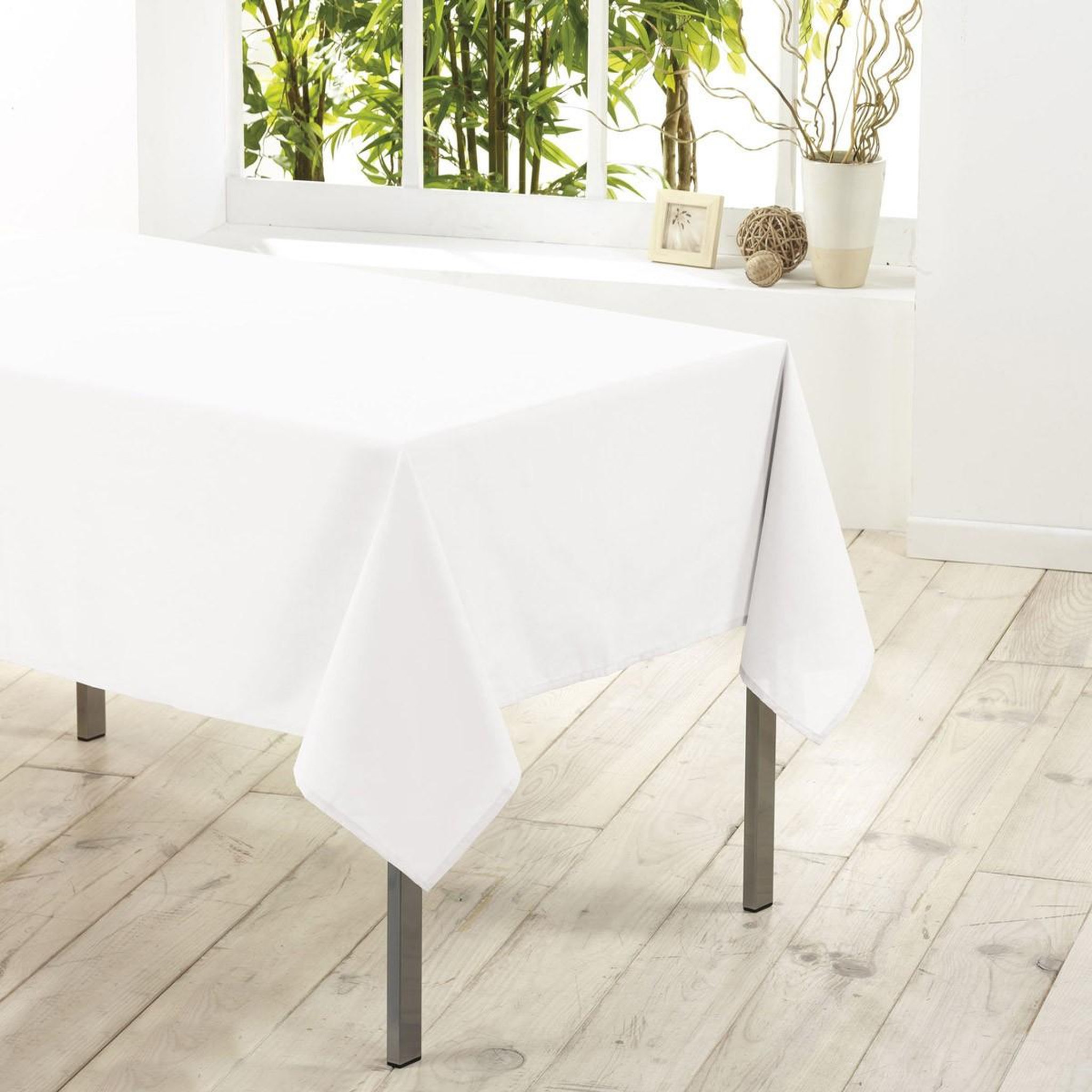 Douceur d'Intérieur Nappe Antitache  Essentiel  140x250cm Blanc