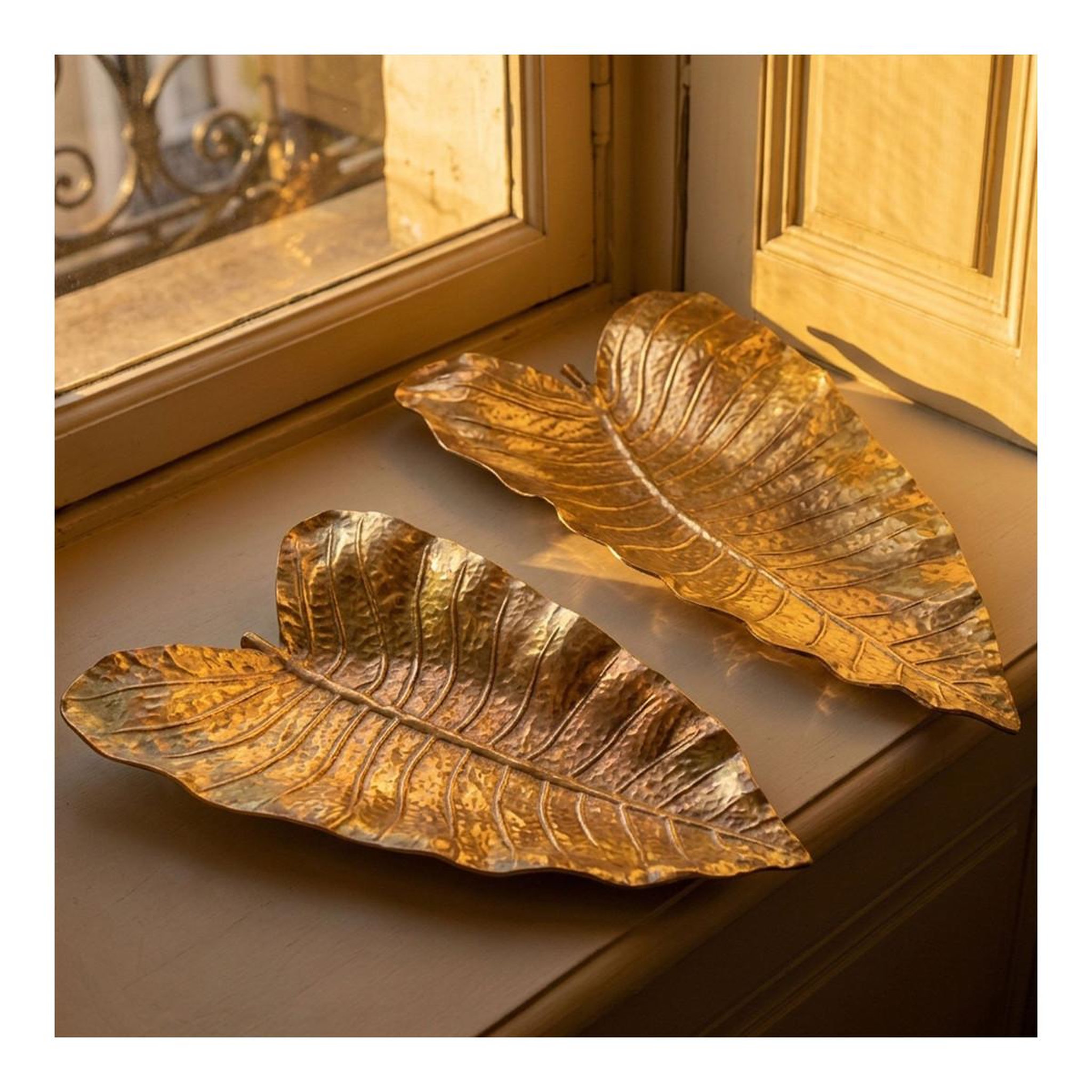Voir la diapositive 2 : Paris Prix Lot de 3 plateaux de présentation  riska  65cm cuivre