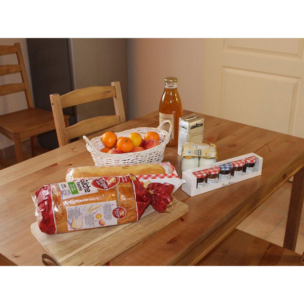 Smartbox 4 jours insolites en famille dans une roulotte près de Carcassonne - Coffret Cadeau Séjour